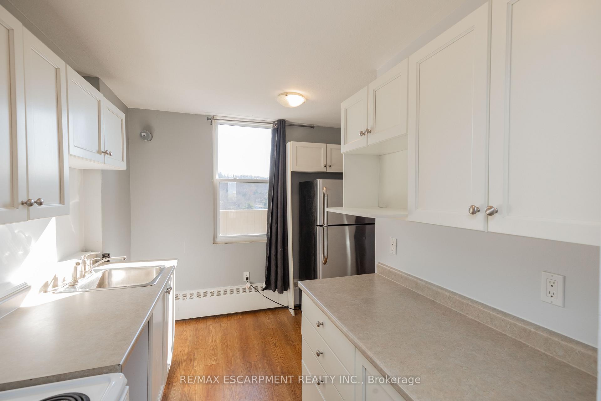 Photo 7 of Unit 523, 350 Quigley Road, Hamilton, Vincent — HOMEH