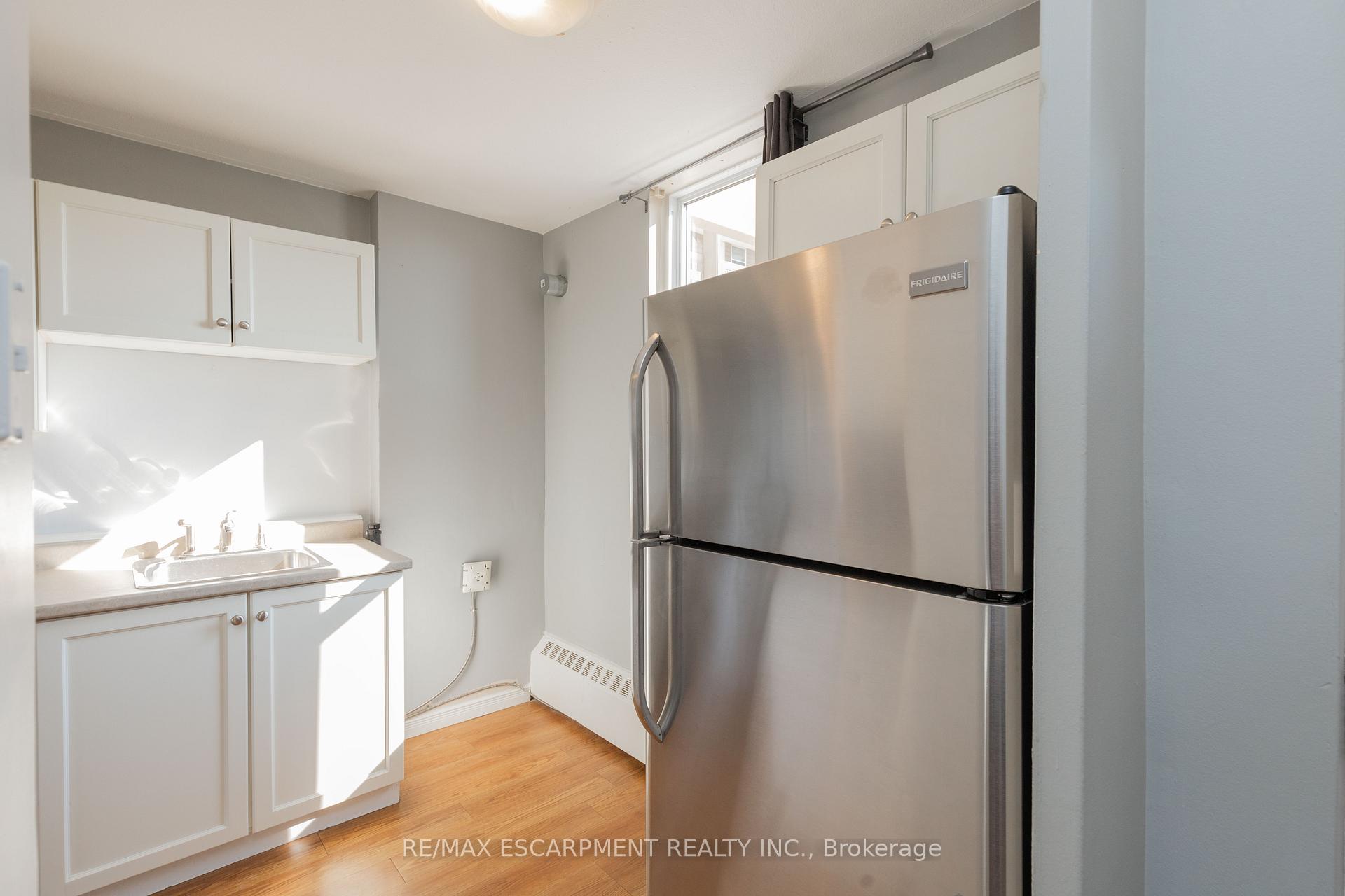 Photo 11 of Unit 523, 350 Quigley Road, Hamilton, Vincent — HOMEH