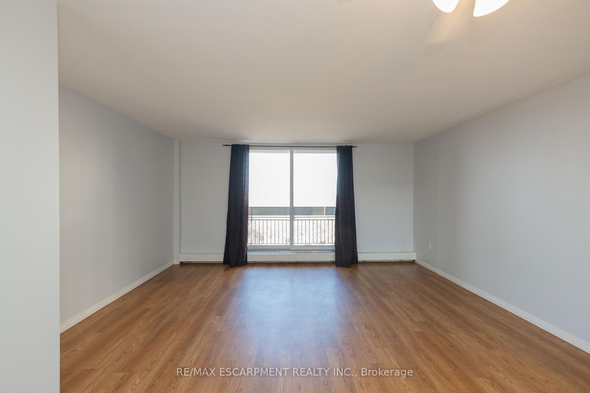 Photo 14 of Unit 523, 350 Quigley Road, Hamilton, Vincent — HOMEH