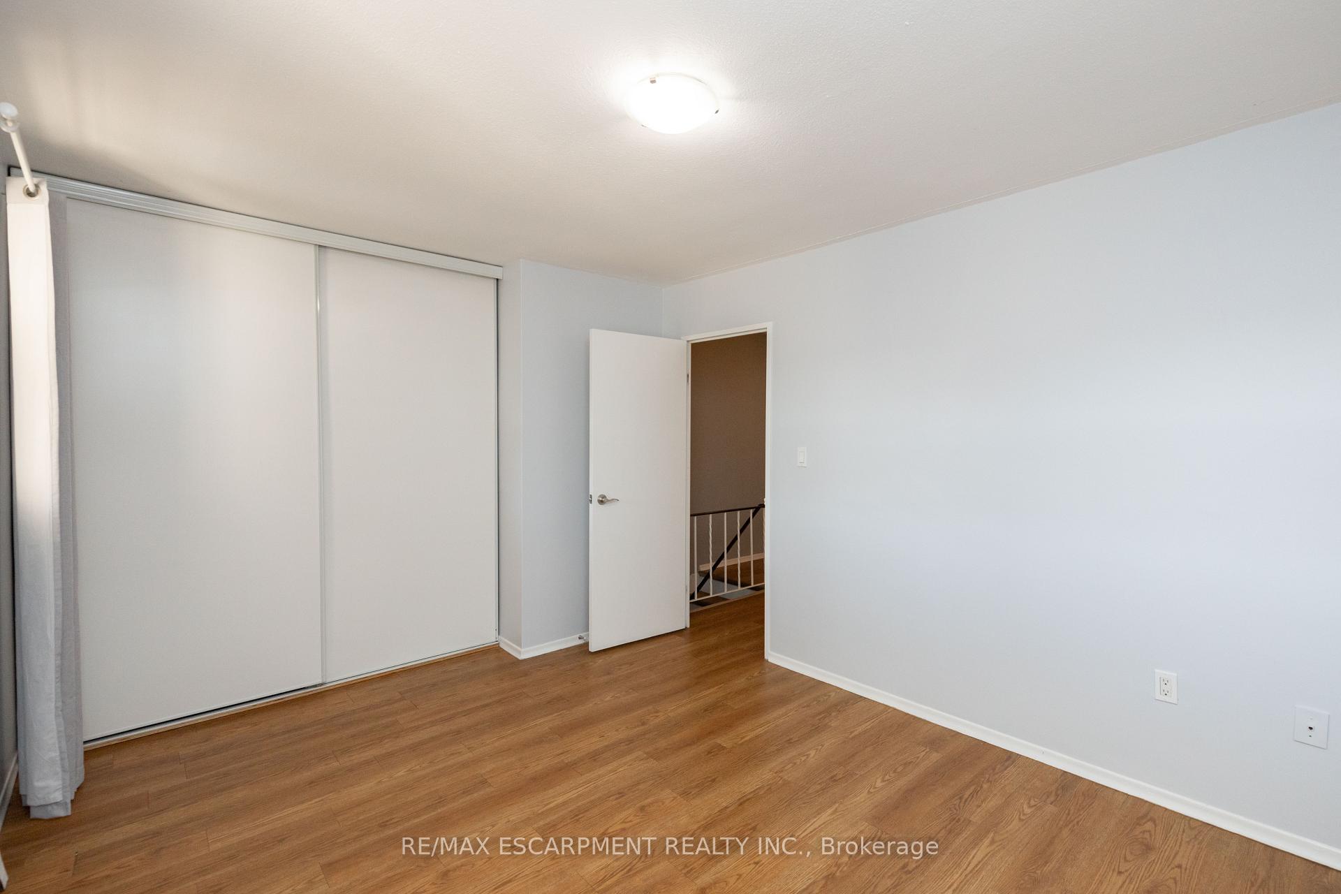 Photo 25 of Unit 523, 350 Quigley Road, Hamilton, Vincent — HOMEH