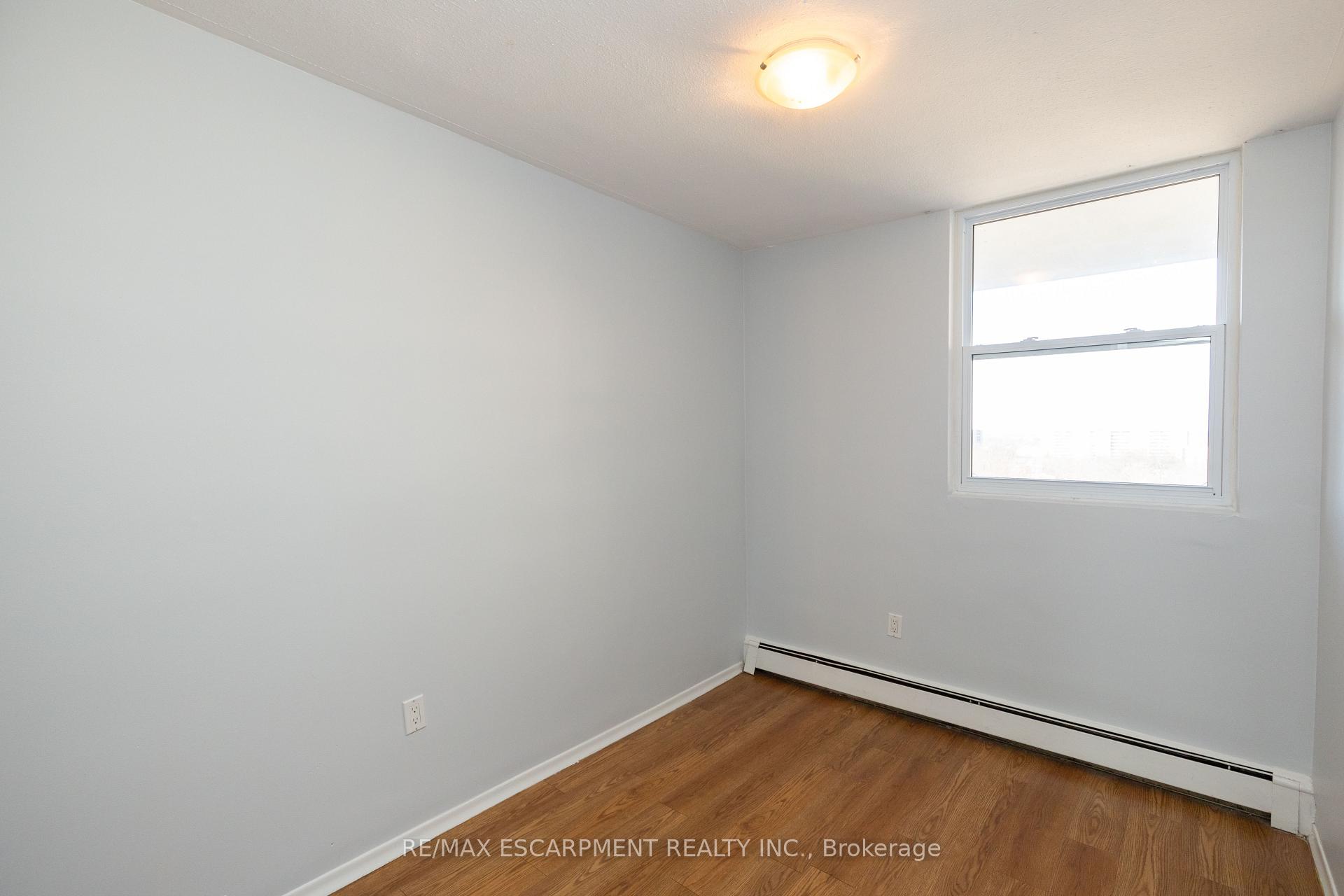 Photo 28 of Unit 523, 350 Quigley Road, Hamilton, Vincent — HOMEH