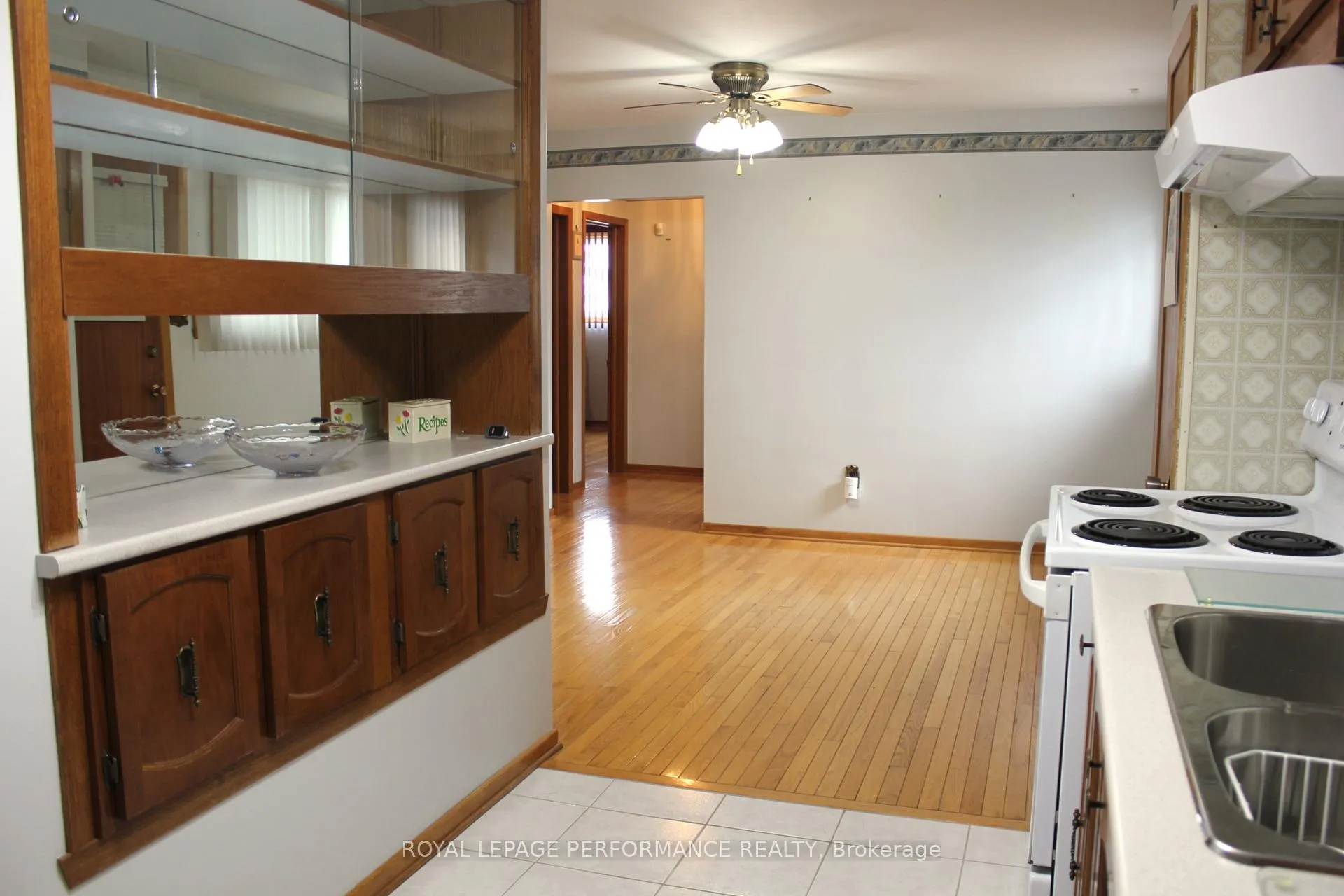 Photo 12 of 408 Beach Avenue, Cornwall — HOMEH