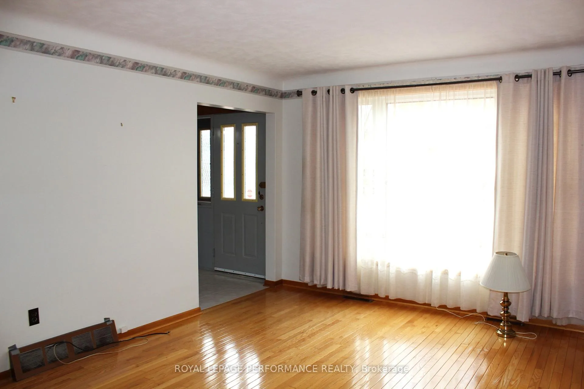 Photo 14 of 408 Beach Avenue, Cornwall — HOMEH