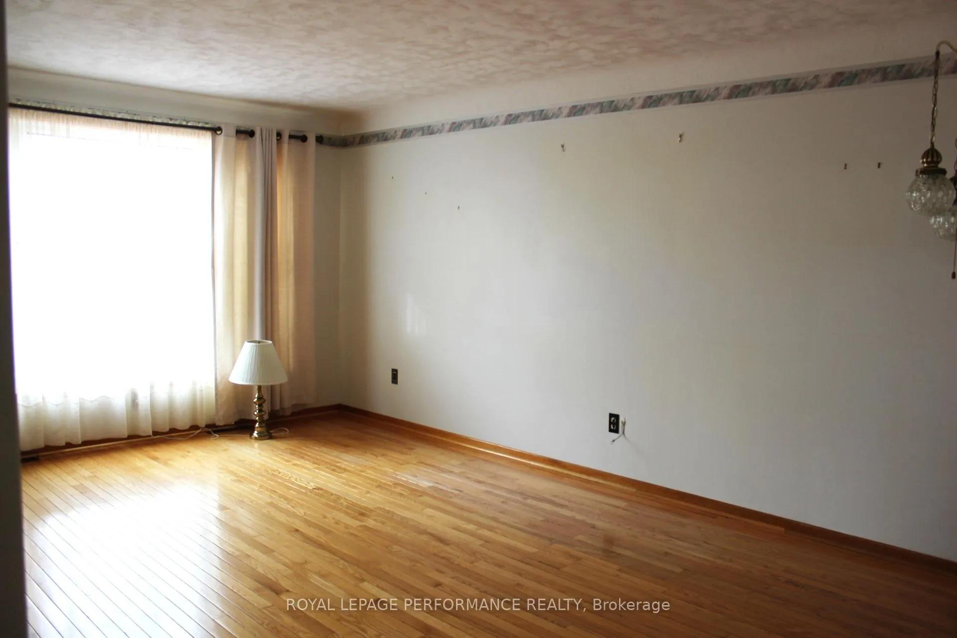 Photo 15 of 408 Beach Avenue, Cornwall — HOMEH