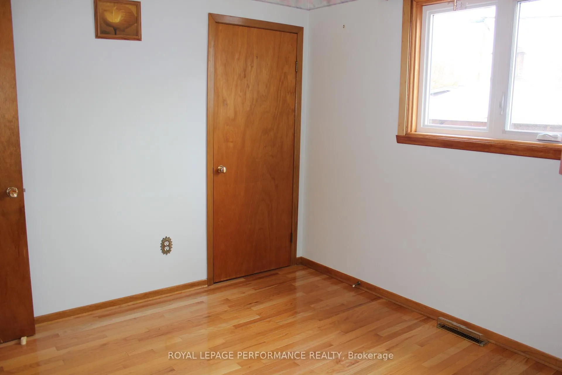 Photo 23 of 408 Beach Avenue, Cornwall — HOMEH