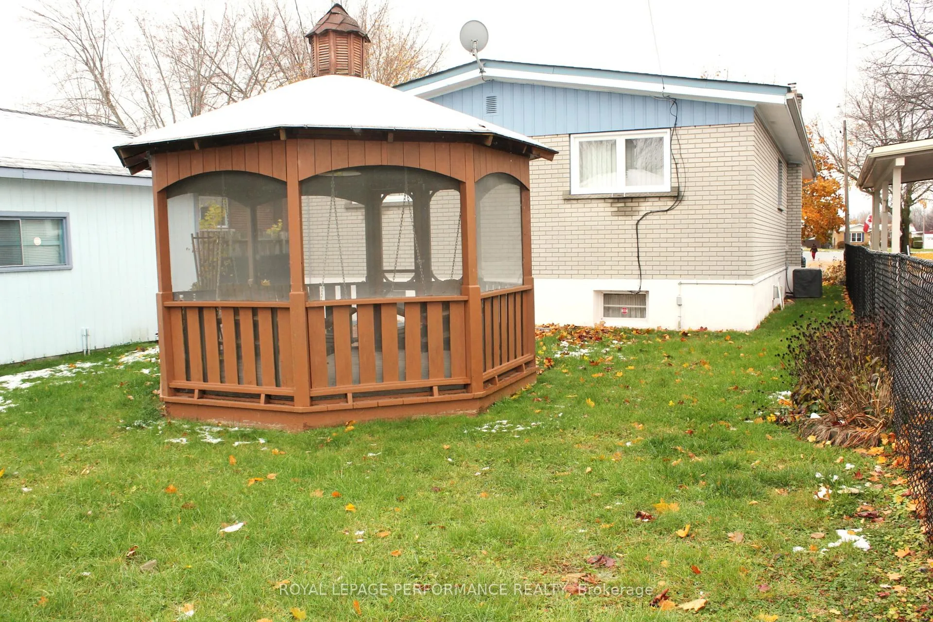 Photo 46 of 408 Beach Avenue, Cornwall — HOMEH