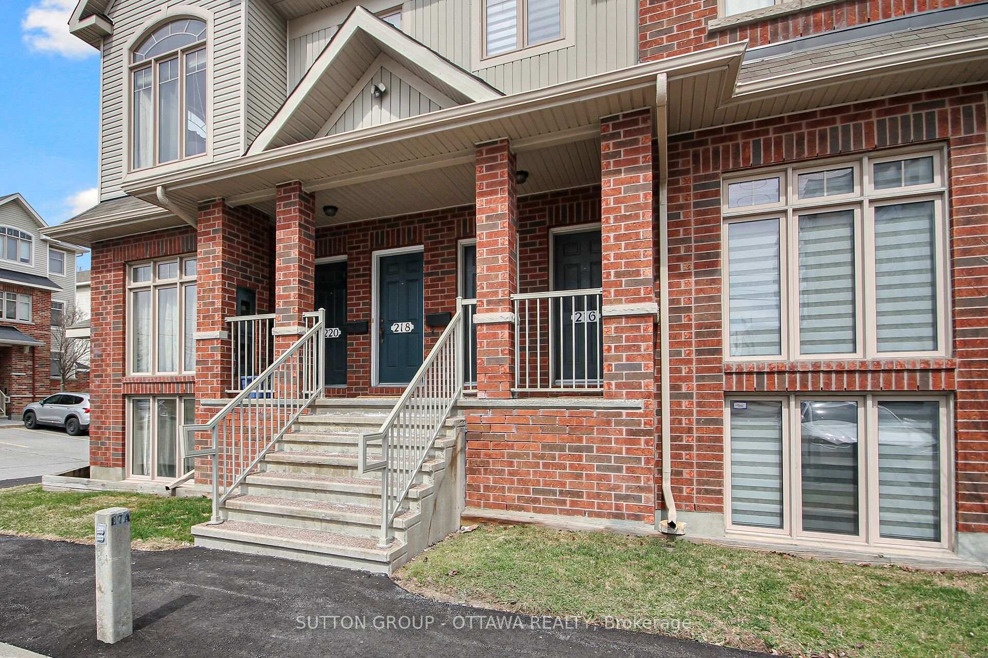 Photo 3 of Unit 8, 216 Keltie Private, Ottawa, Barrhaven - Longfields — HOMEH