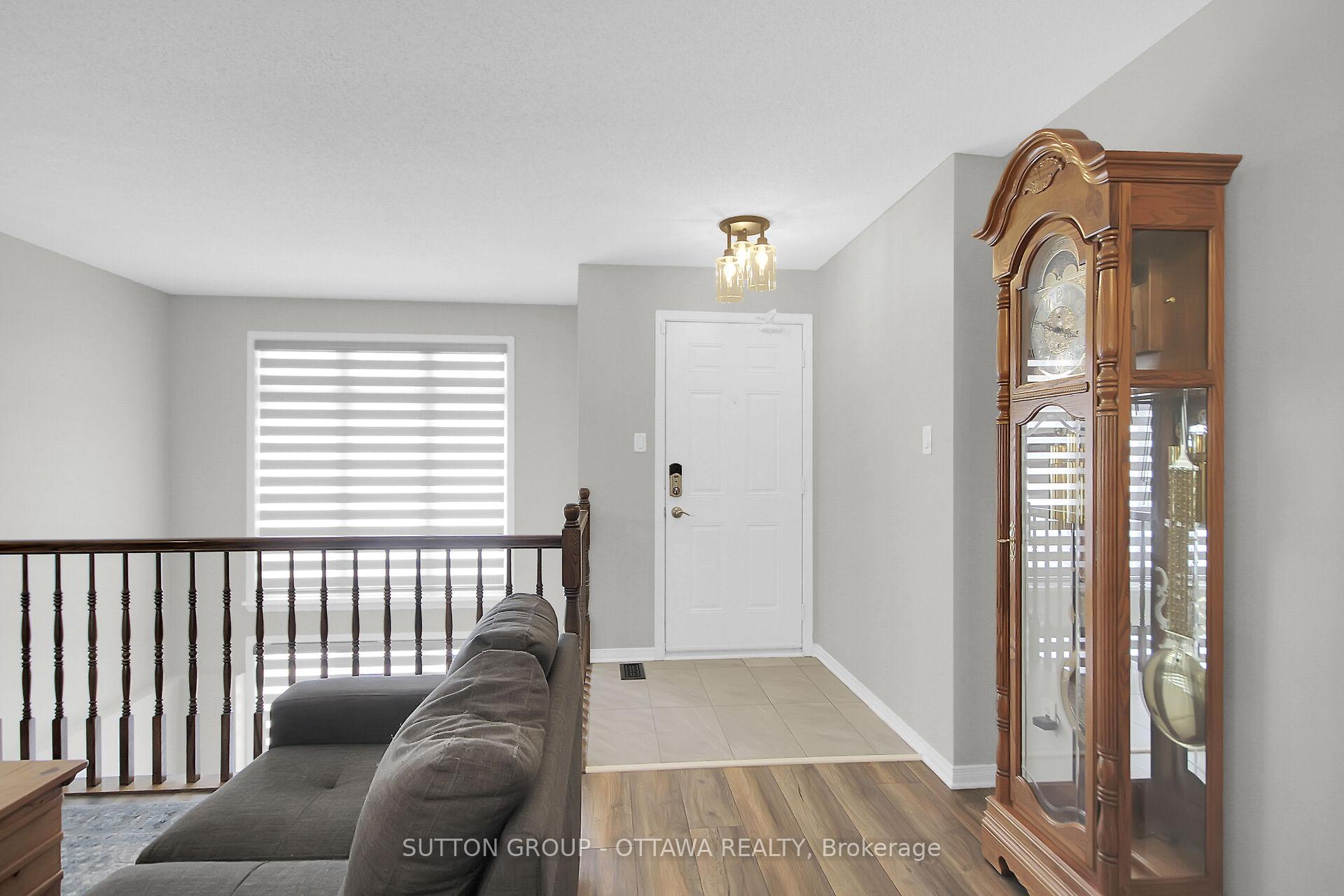 Photo 5 of Unit 8, 216 Keltie Private, Ottawa, Barrhaven - Longfields — HOMEH