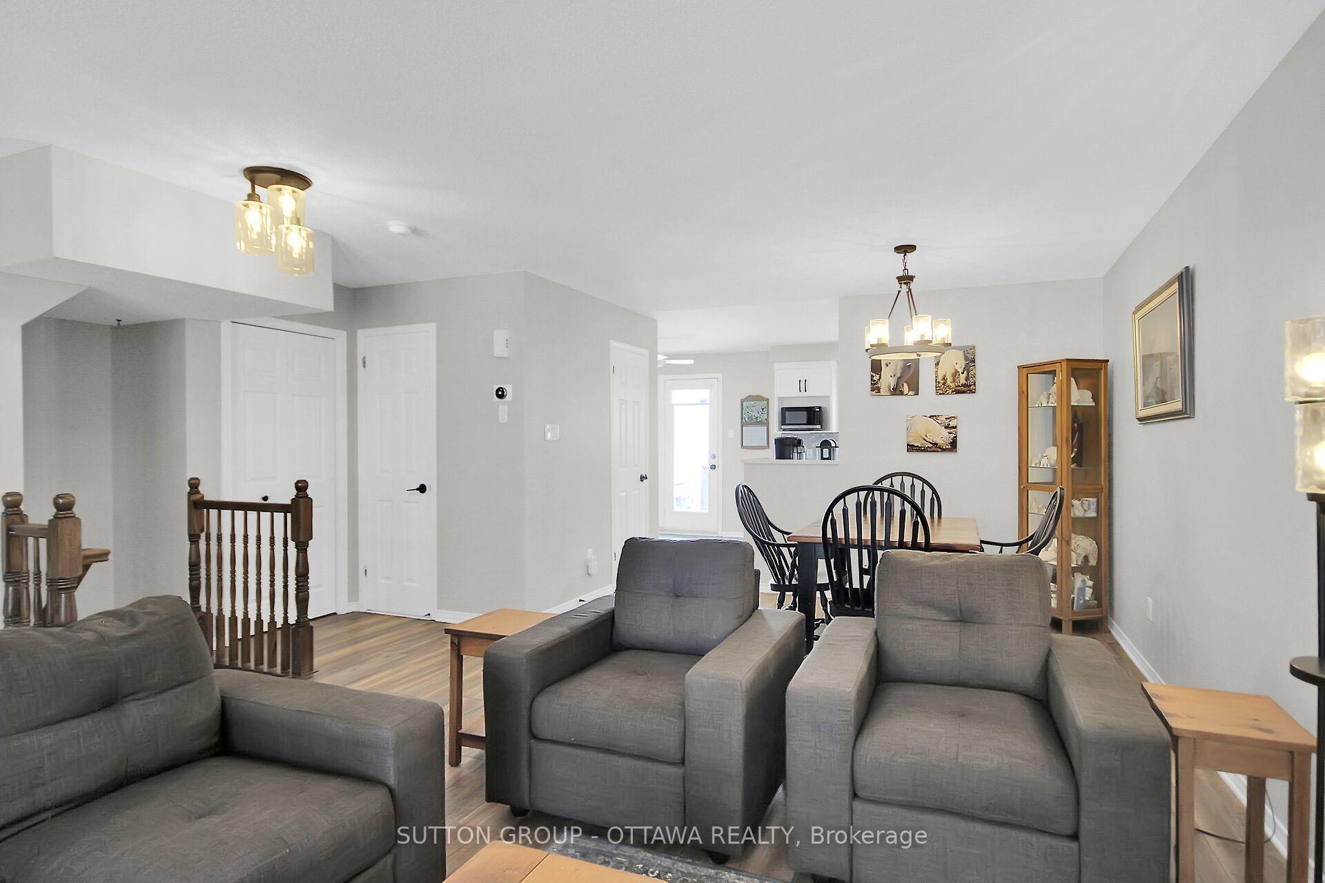 Photo 9 of Unit 8, 216 Keltie Private, Ottawa, Barrhaven - Longfields — HOMEH