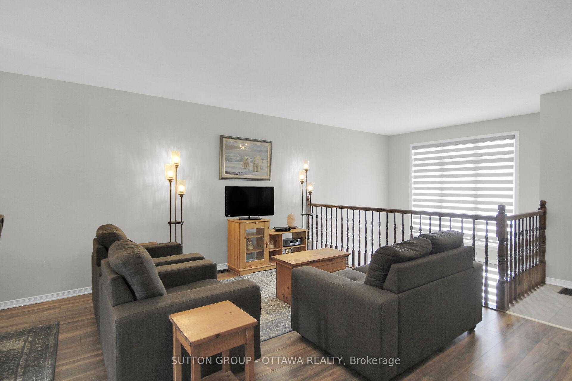 Photo 11 of Unit 8, 216 Keltie Private, Ottawa, Barrhaven - Longfields — HOMEH