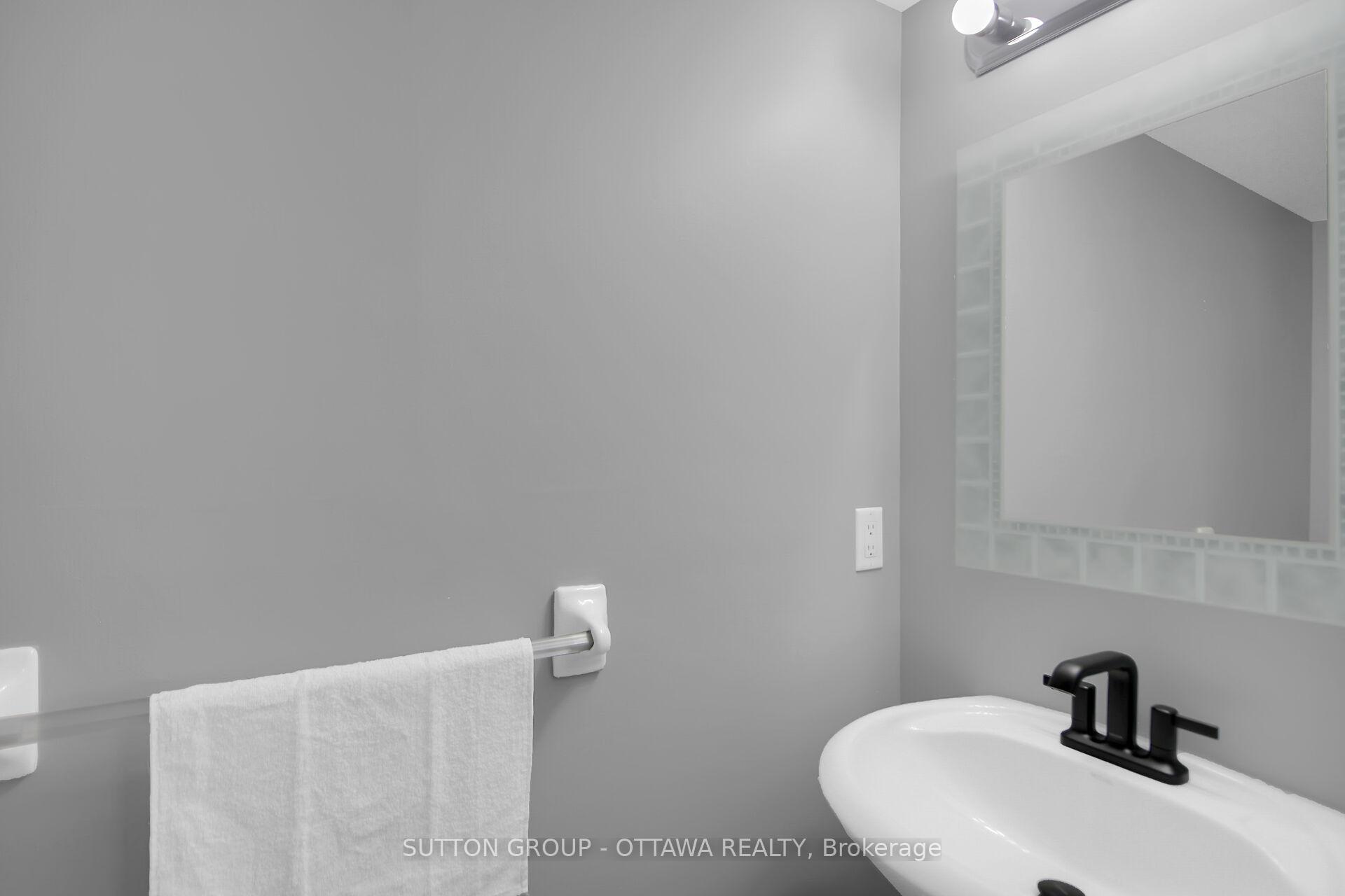 Photo 27 of Unit 8, 216 Keltie Private, Ottawa, Barrhaven - Longfields — HOMEH