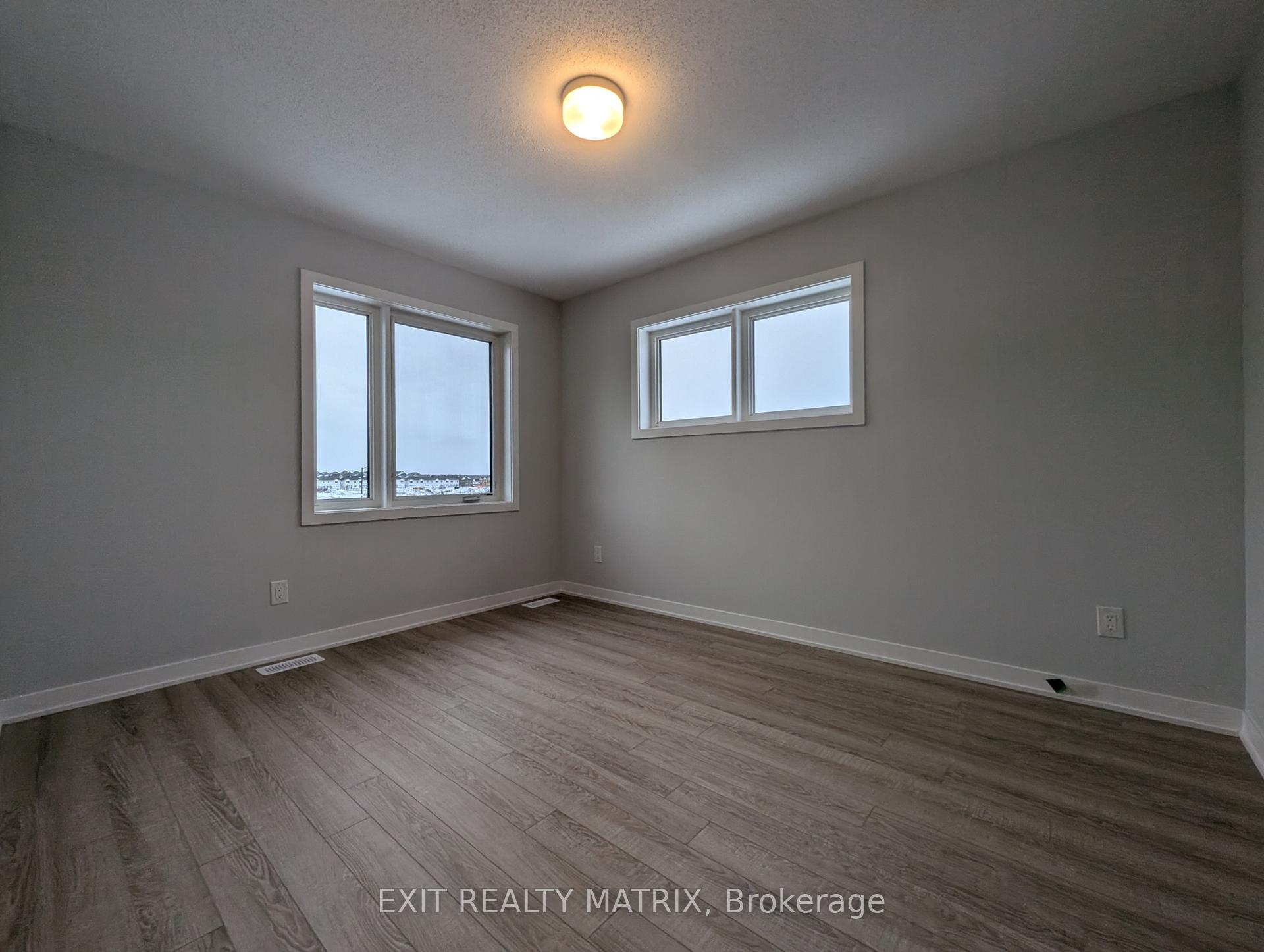 Photo 9 of 312 Parnian Private, Ottawa, Barrhaven - Half Moon Bay — HOMEH