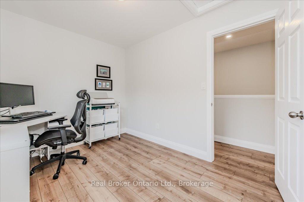 Photo 14 of Unit C14, 240 Westmeadow Drive, Kitchener — HOMEH