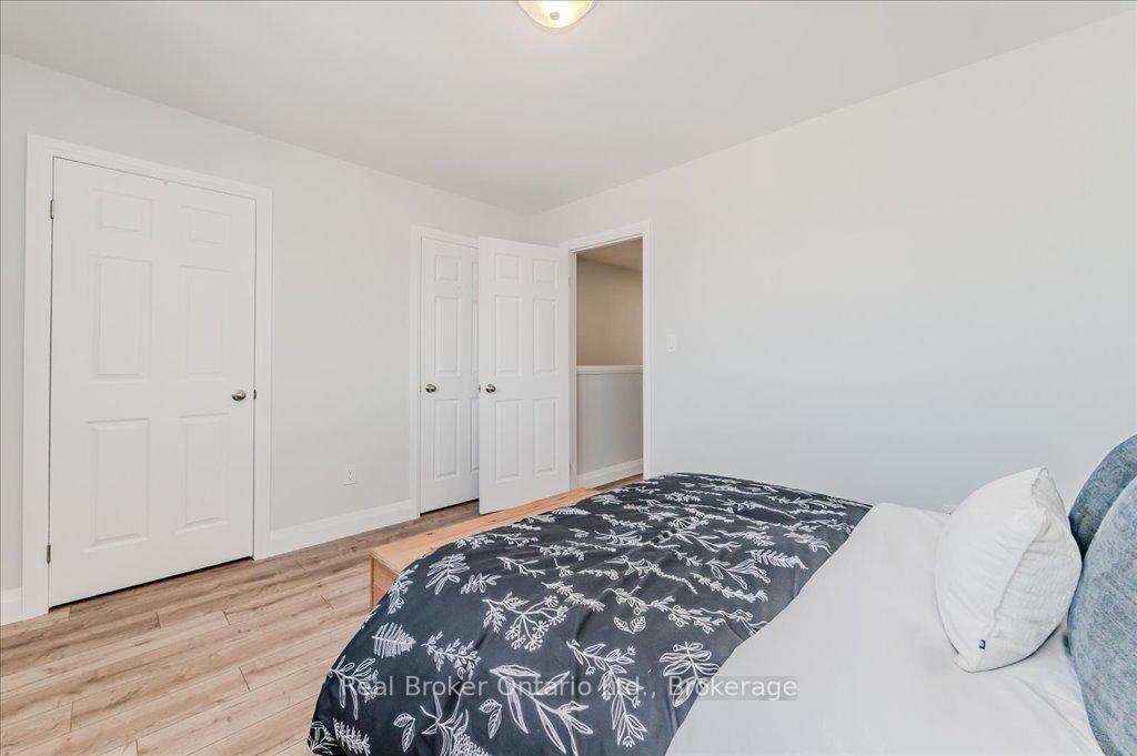 Photo 16 of Unit C14, 240 Westmeadow Drive, Kitchener — HOMEH