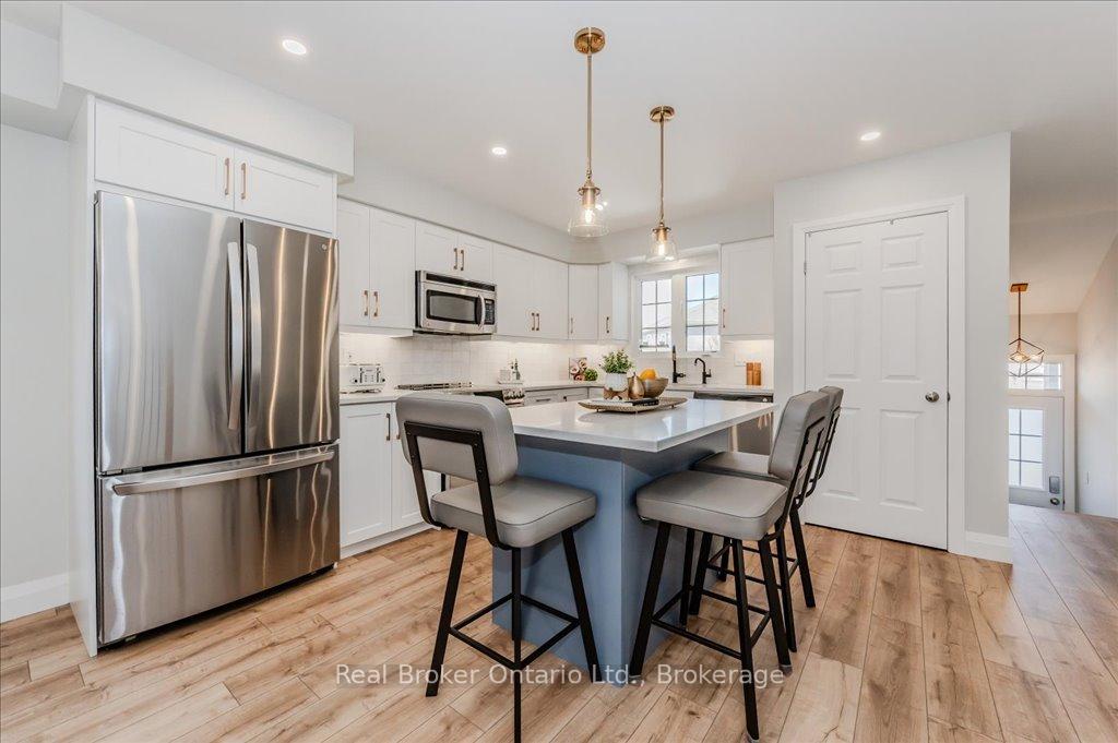 Photo 24 of Unit C14, 240 Westmeadow Drive, Kitchener — HOMEH