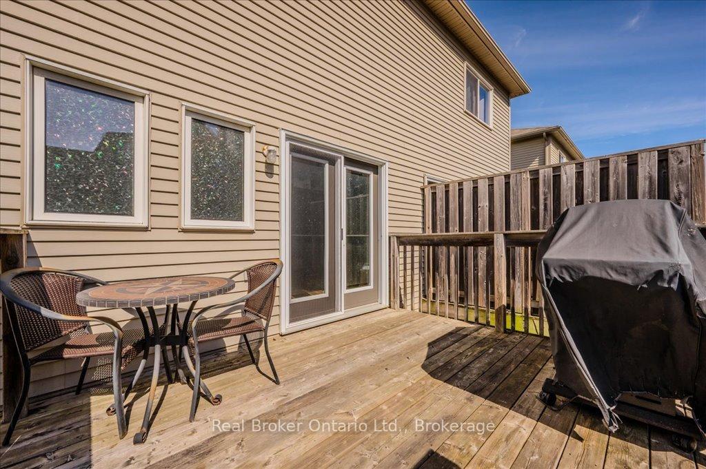 Photo 25 of Unit C14, 240 Westmeadow Drive, Kitchener — HOMEH