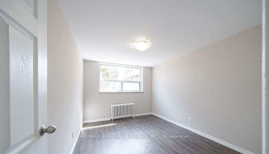 Front of Unit 33, 2043 Prospect Street E