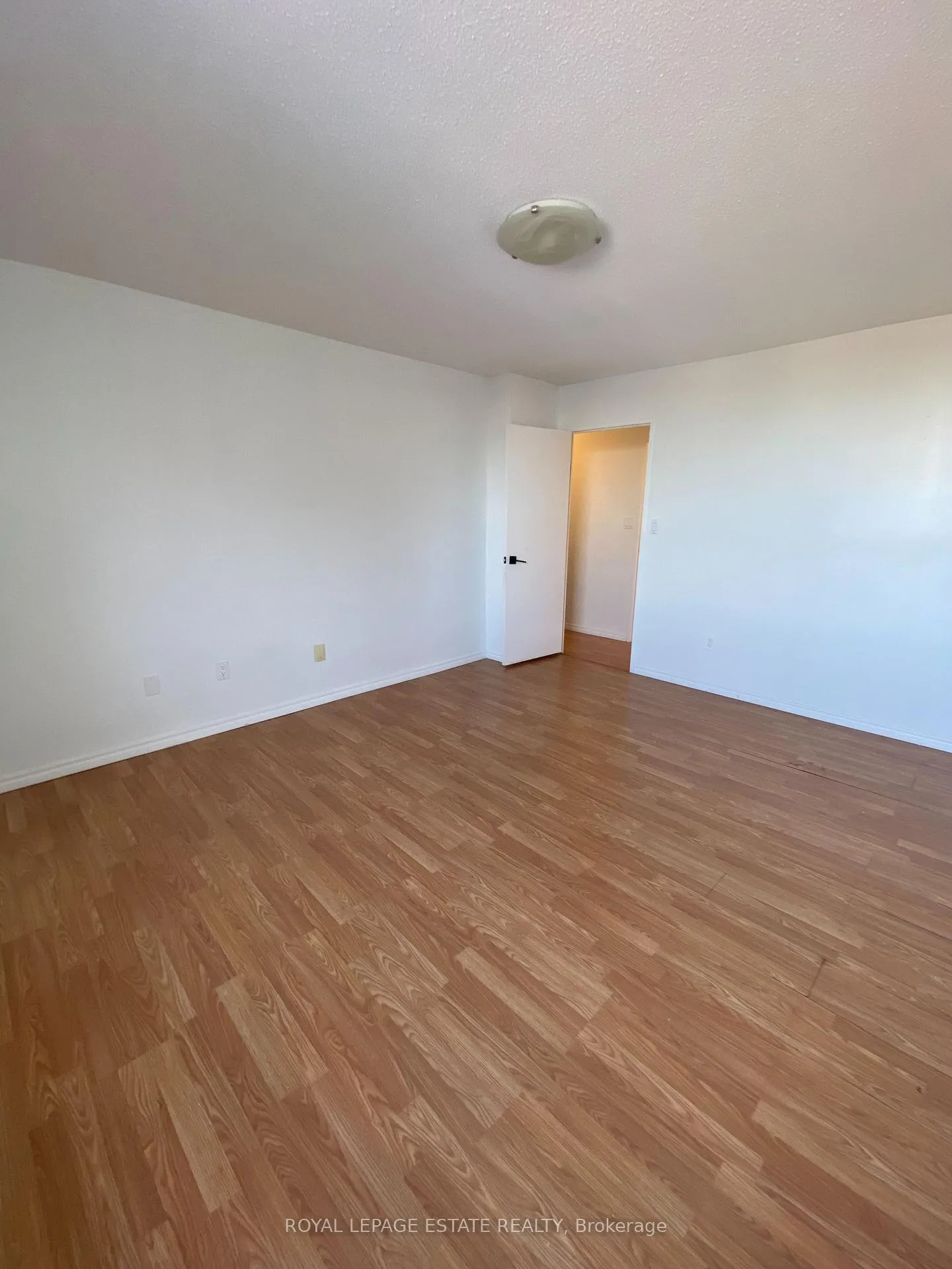Photo 17 of Unit 1503, 20 Edgecliff Golfway, Toronto, Flemingdon Park — HOMEH