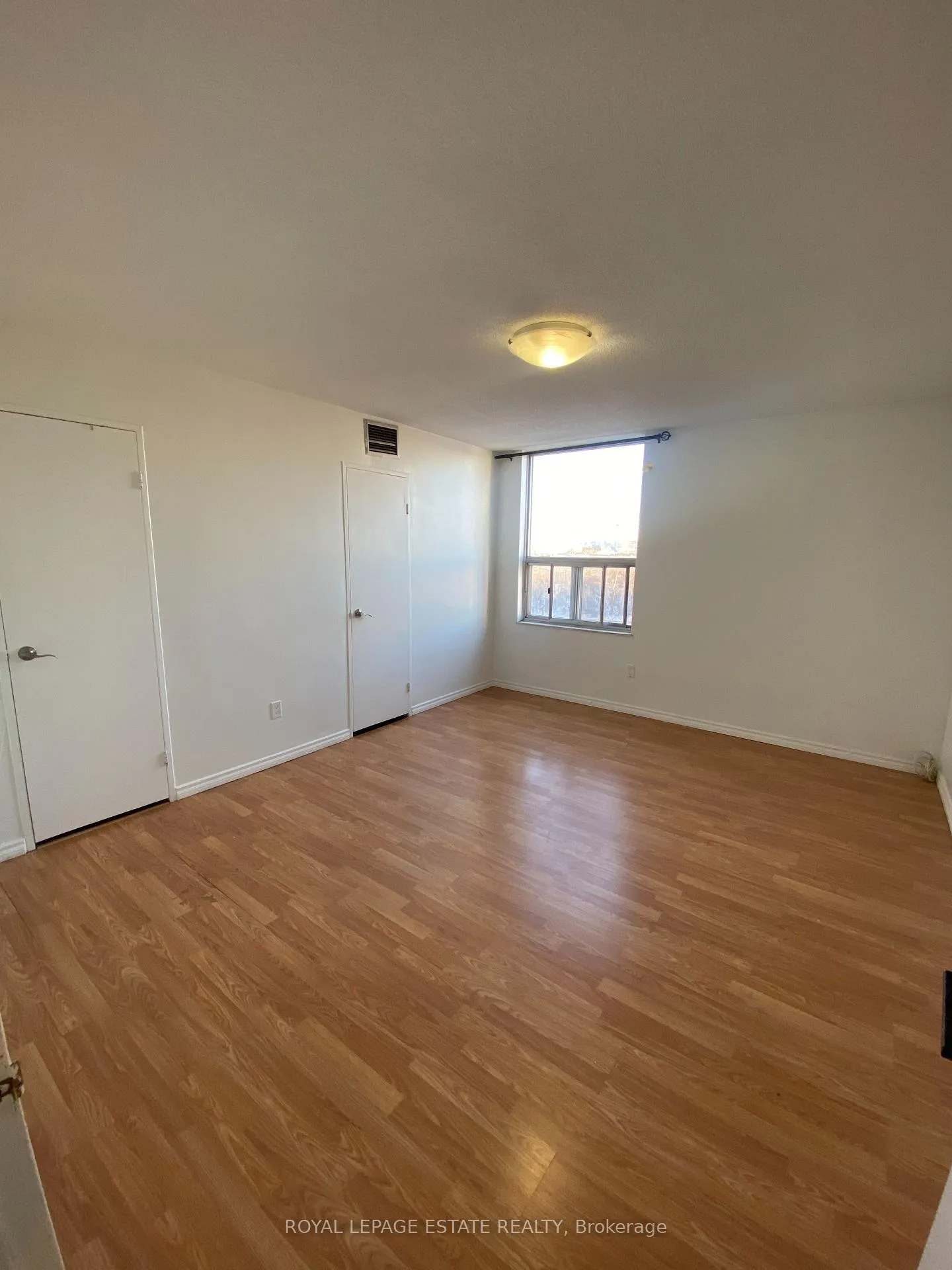 Photo 18 of Unit 1503, 20 Edgecliff Golfway, Toronto, Flemingdon Park — HOMEH
