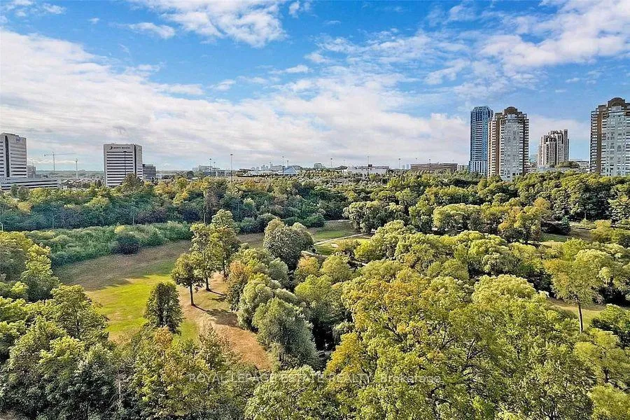 Photo 24 of Unit 1503, 20 Edgecliff Golfway, Toronto, Flemingdon Park — HOMEH