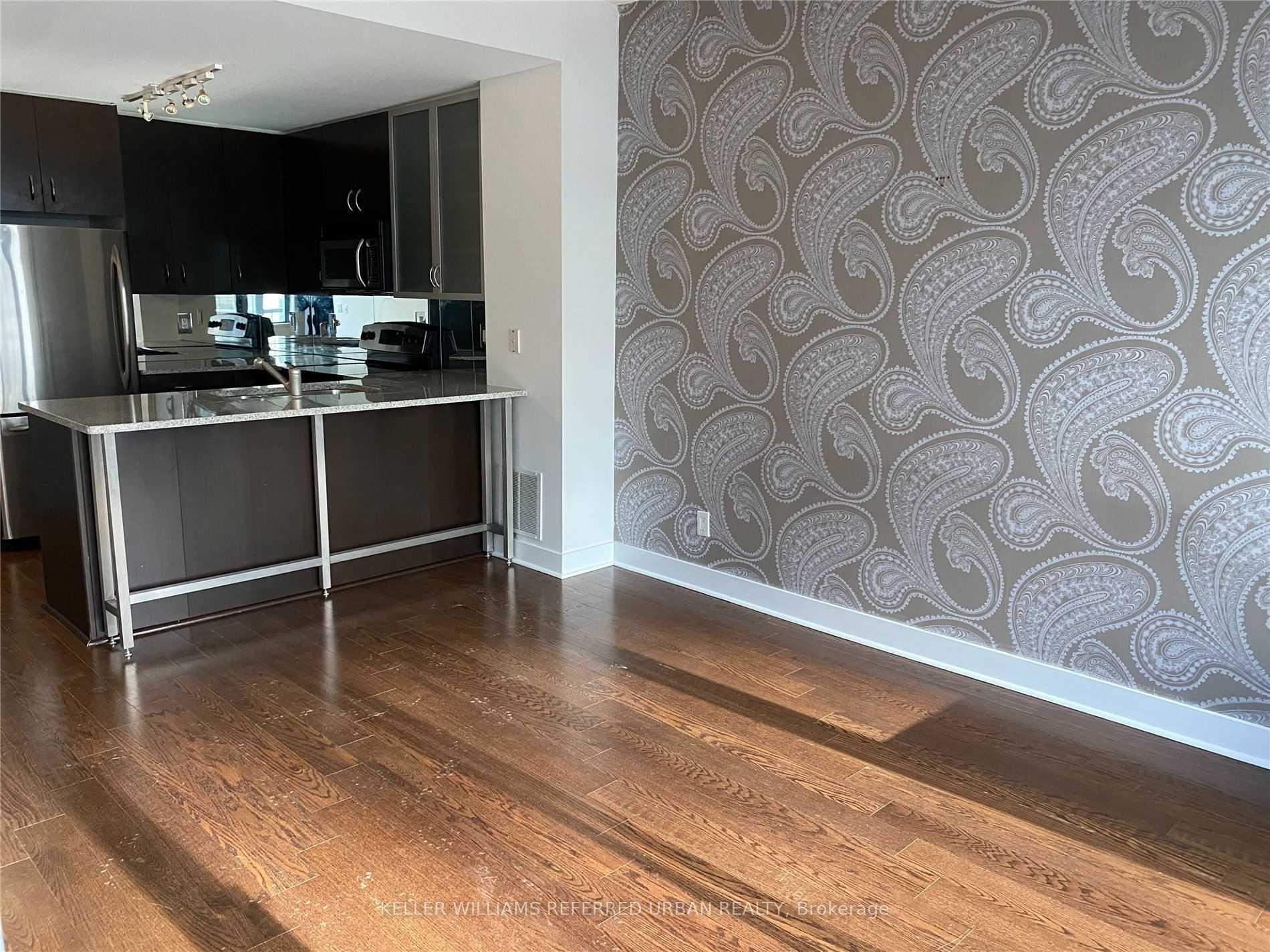 Front of Unit 1401, 438 King Street W