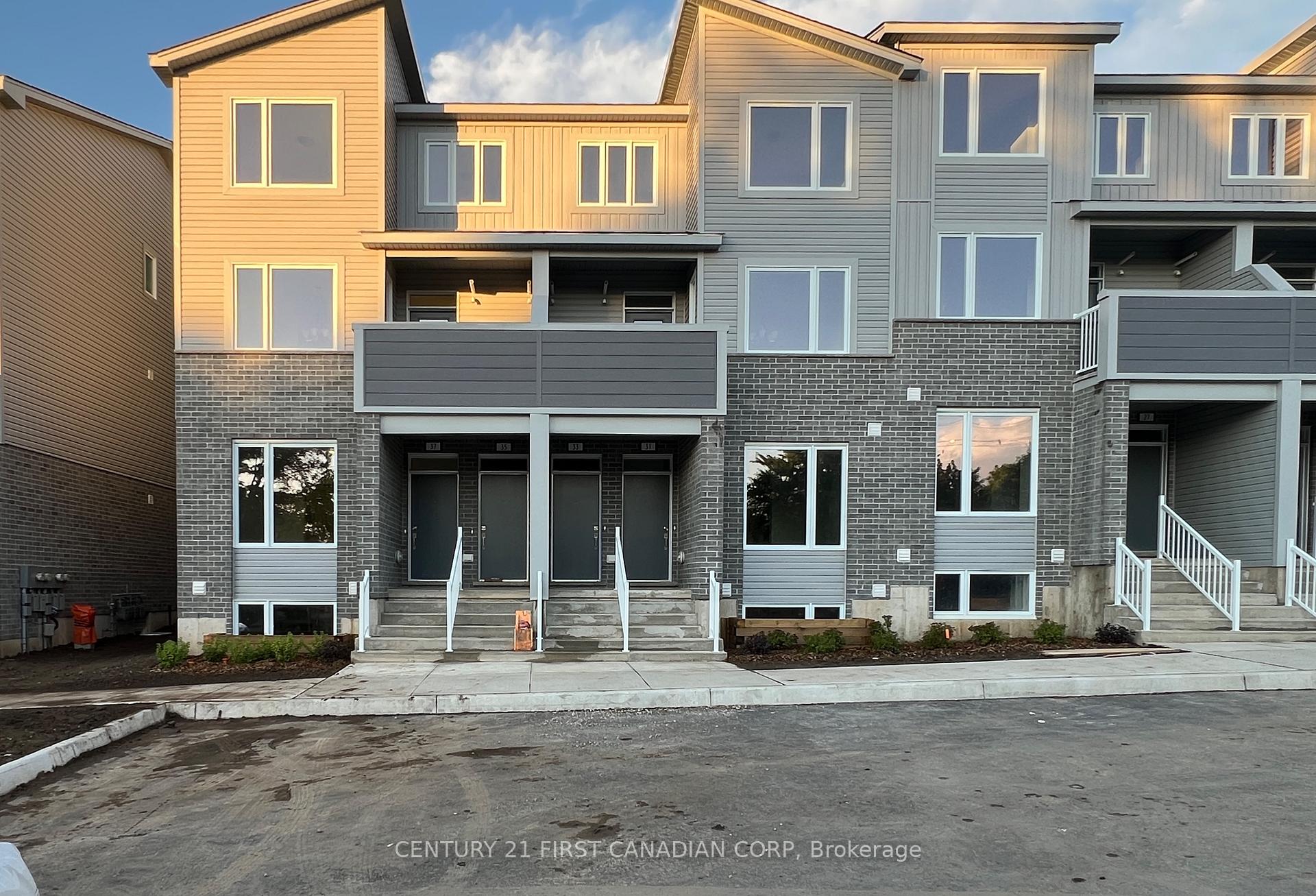 Front of Unit 37, 990 Deveron Crescent