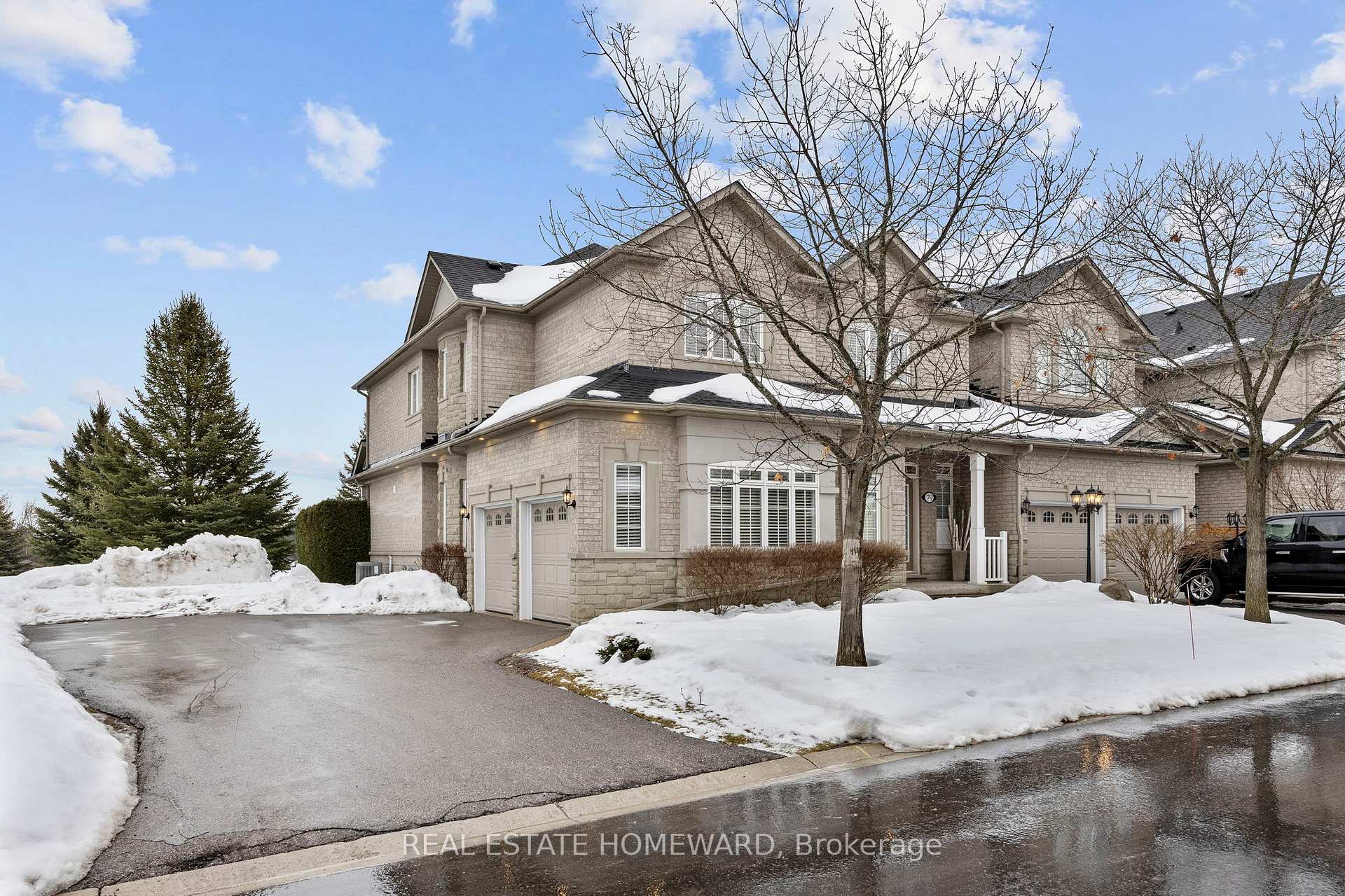 Photo 1 of 79 Stonecliffe Crescent, Aurora, Aurora Estates — HOMEH