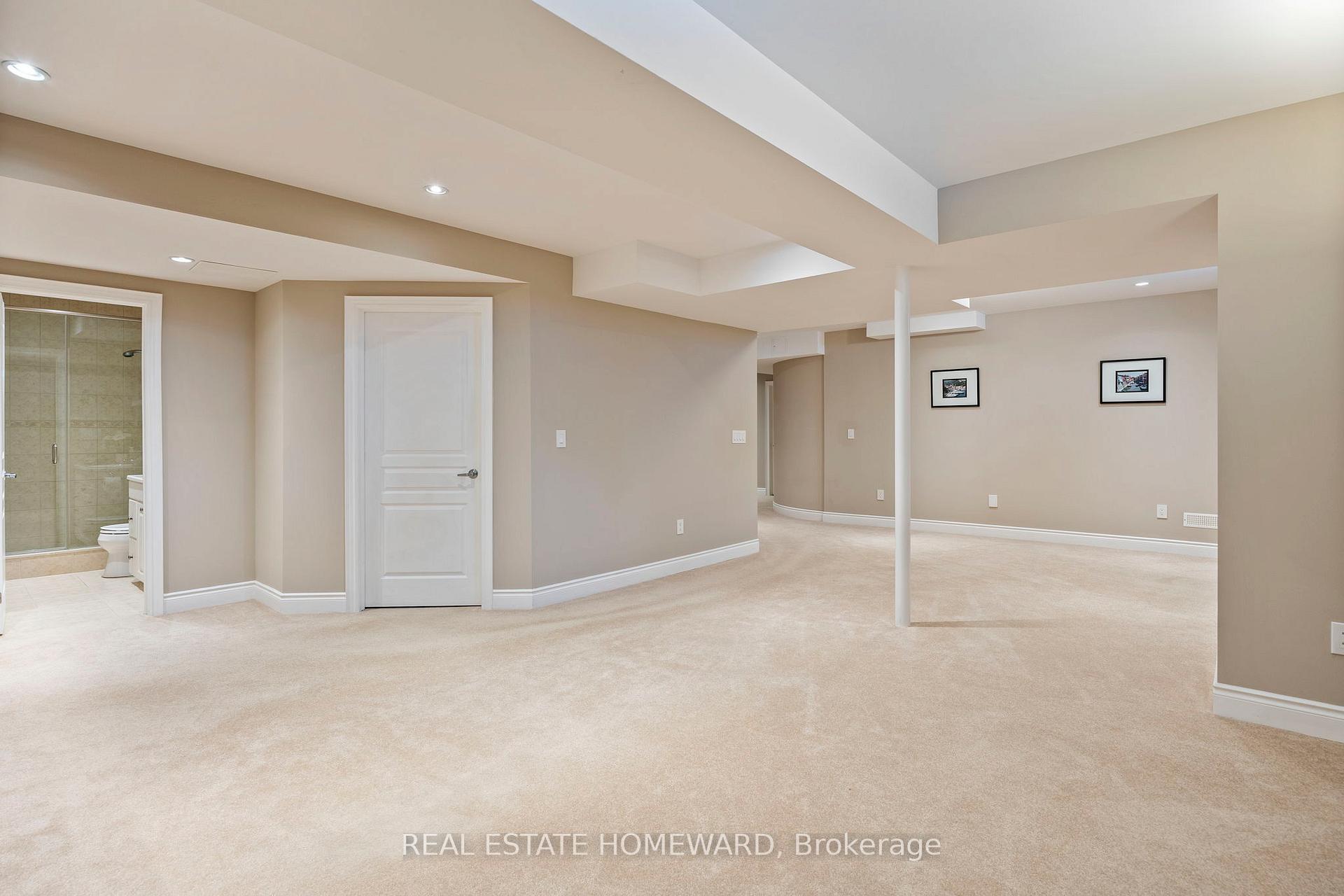 Photo 39 of 79 Stonecliffe Crescent, Aurora, Aurora Estates — HOMEH