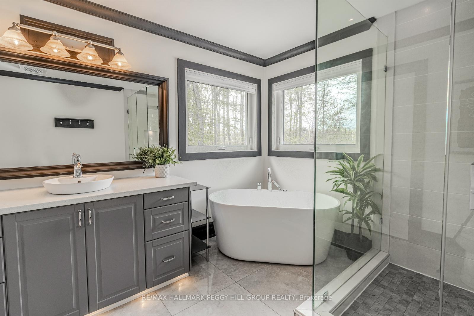 Photo 12 of 8 Thrushwood Drive, Barrie, Holly — HOMEH