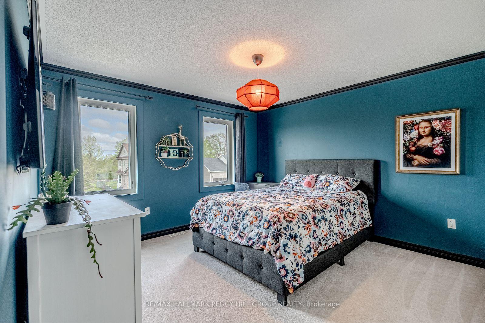 Photo 13 of 8 Thrushwood Drive, Barrie, Holly — HOMEH