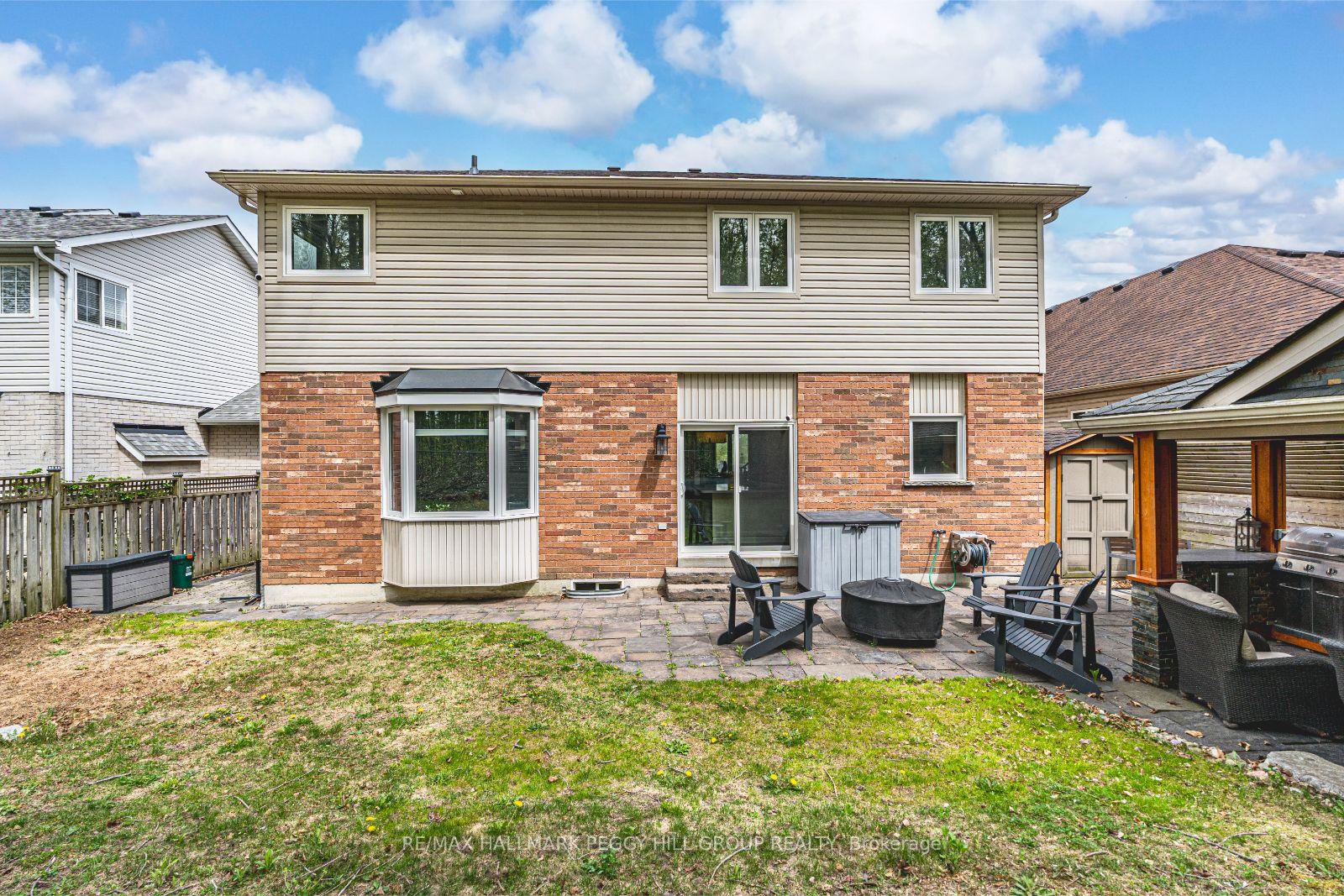 Photo 23 of 8 Thrushwood Drive, Barrie, Holly — HOMEH