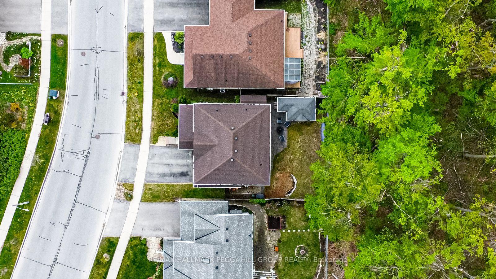 Photo 25 of 8 Thrushwood Drive, Barrie, Holly — HOMEH