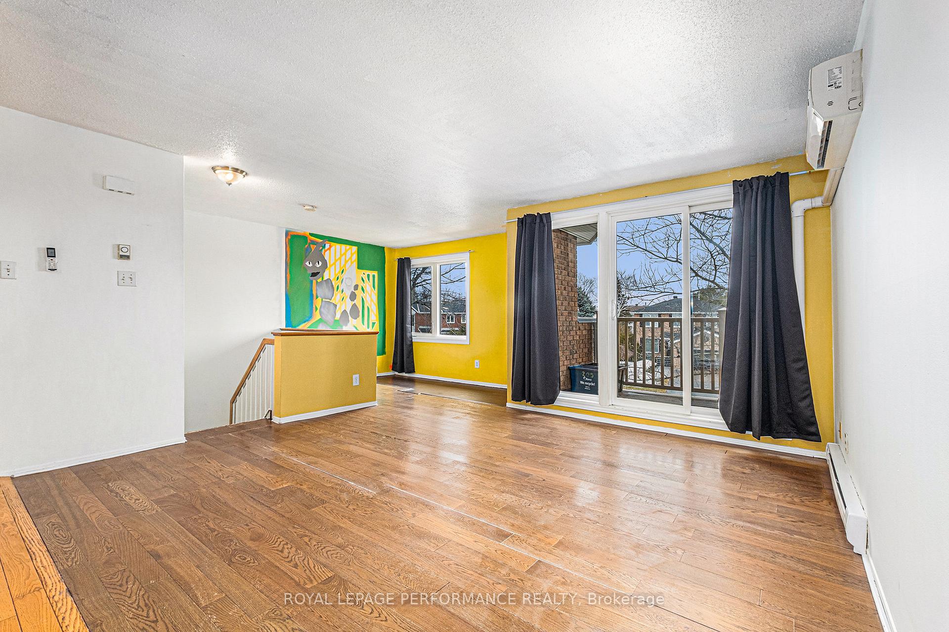 Photo 4 of Unit 205, 535 Canteval Terrace, Ottawa, Fallingbrook/Pineridge — HOMEH