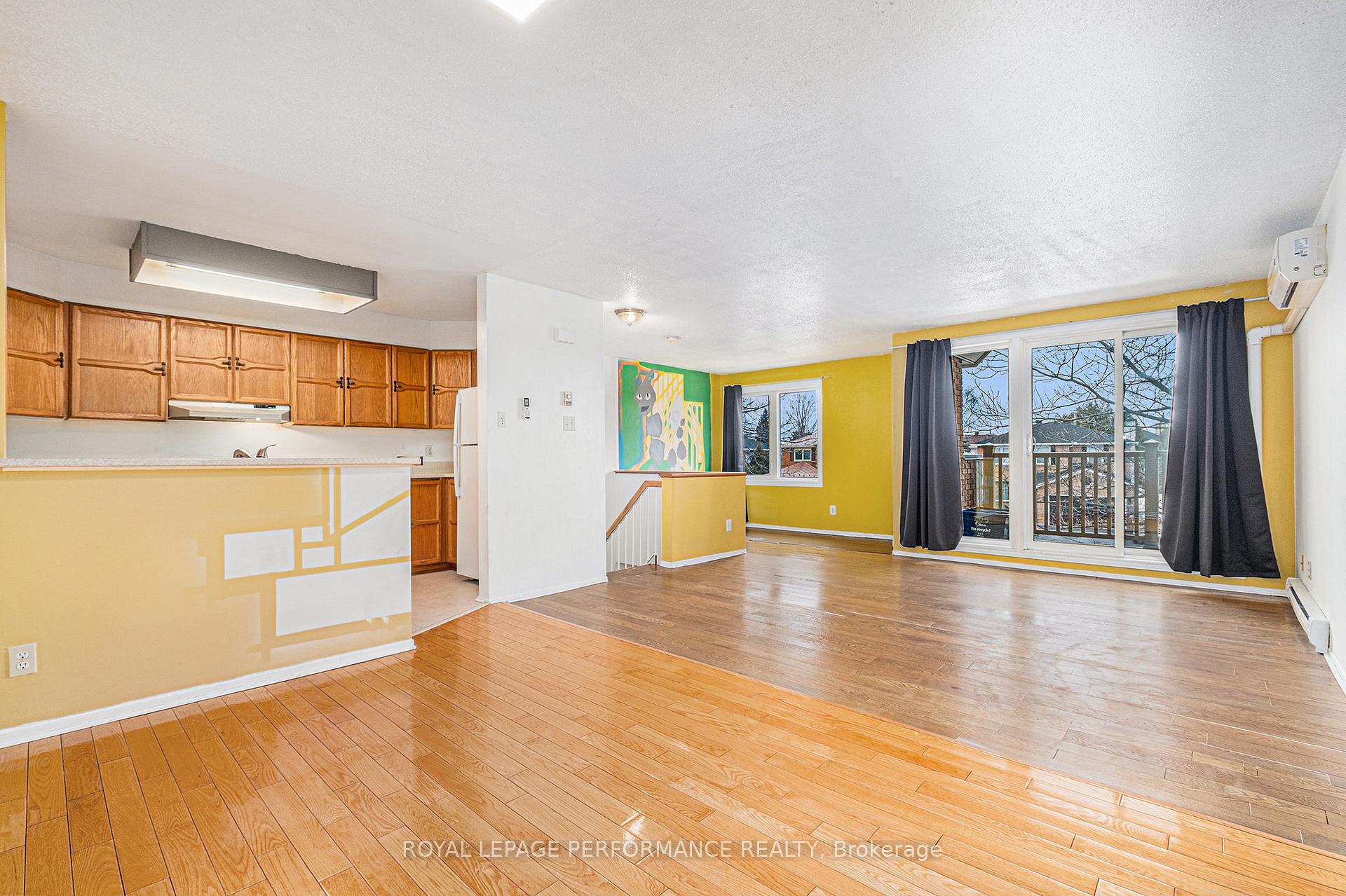 Photo 6 of Unit 205, 535 Canteval Terrace, Ottawa, Fallingbrook/Pineridge — HOMEH