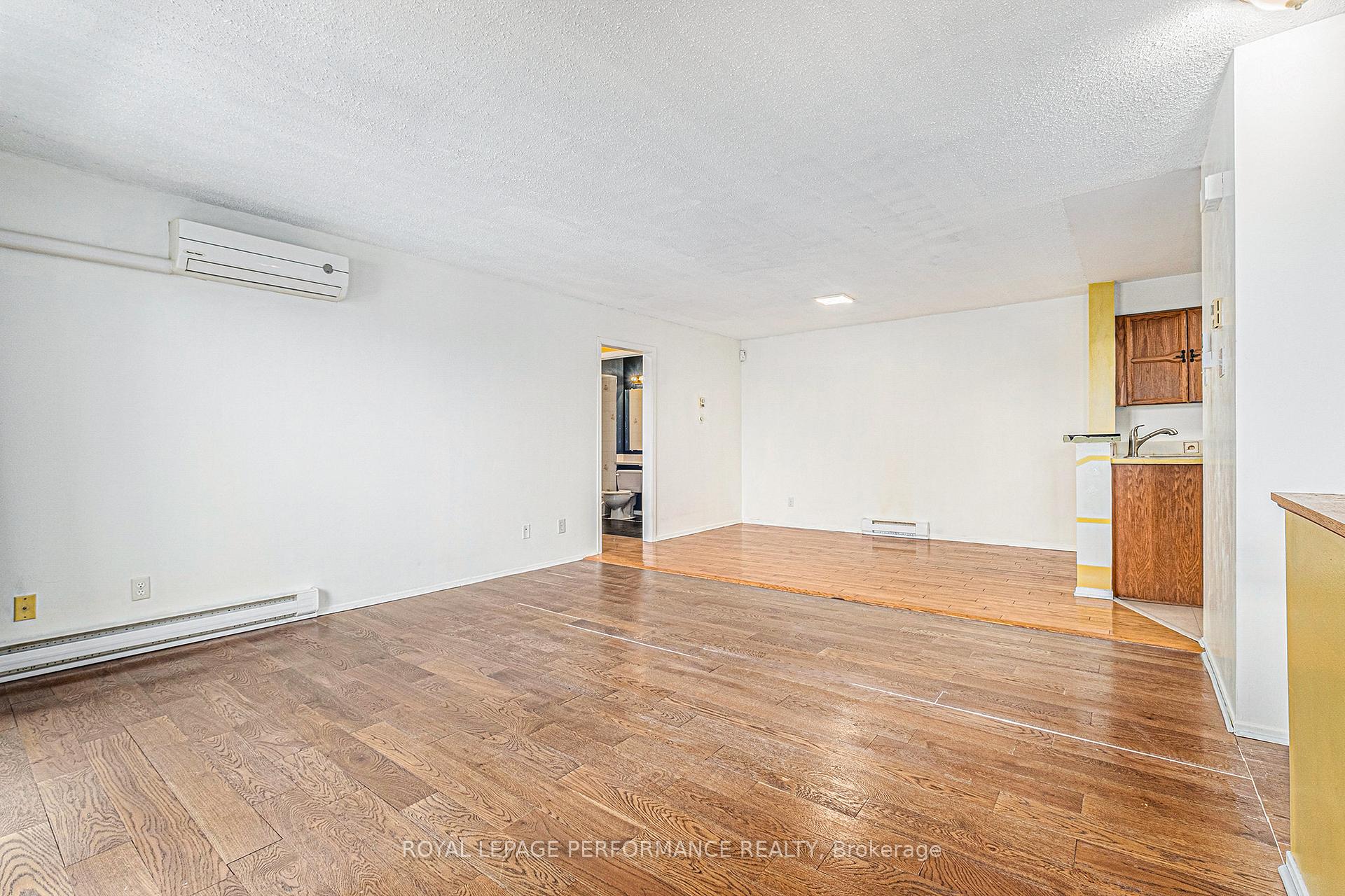Photo 7 of Unit 205, 535 Canteval Terrace, Ottawa, Fallingbrook/Pineridge — HOMEH