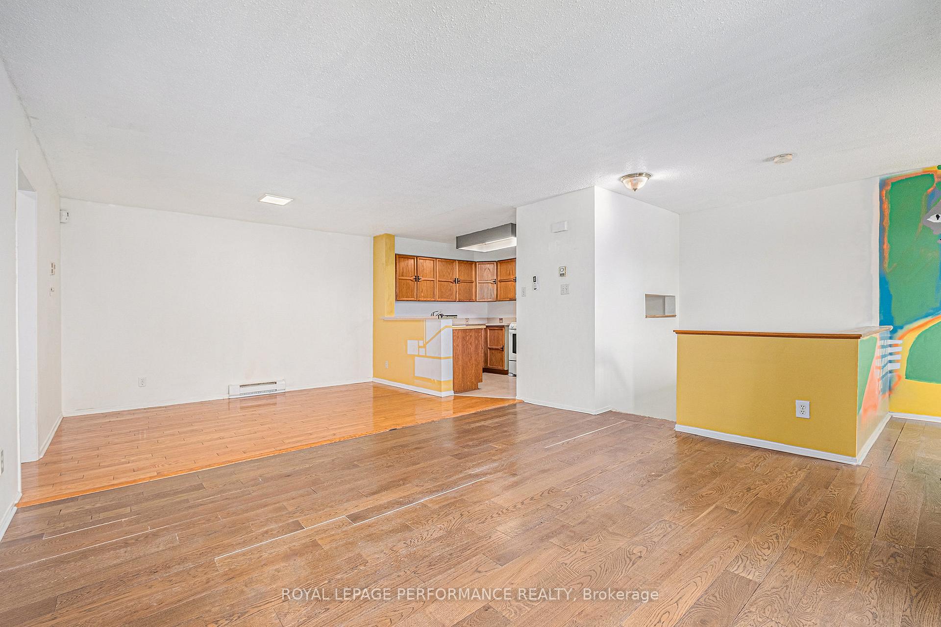 Photo 10 of Unit 205, 535 Canteval Terrace, Ottawa, Fallingbrook/Pineridge — HOMEH