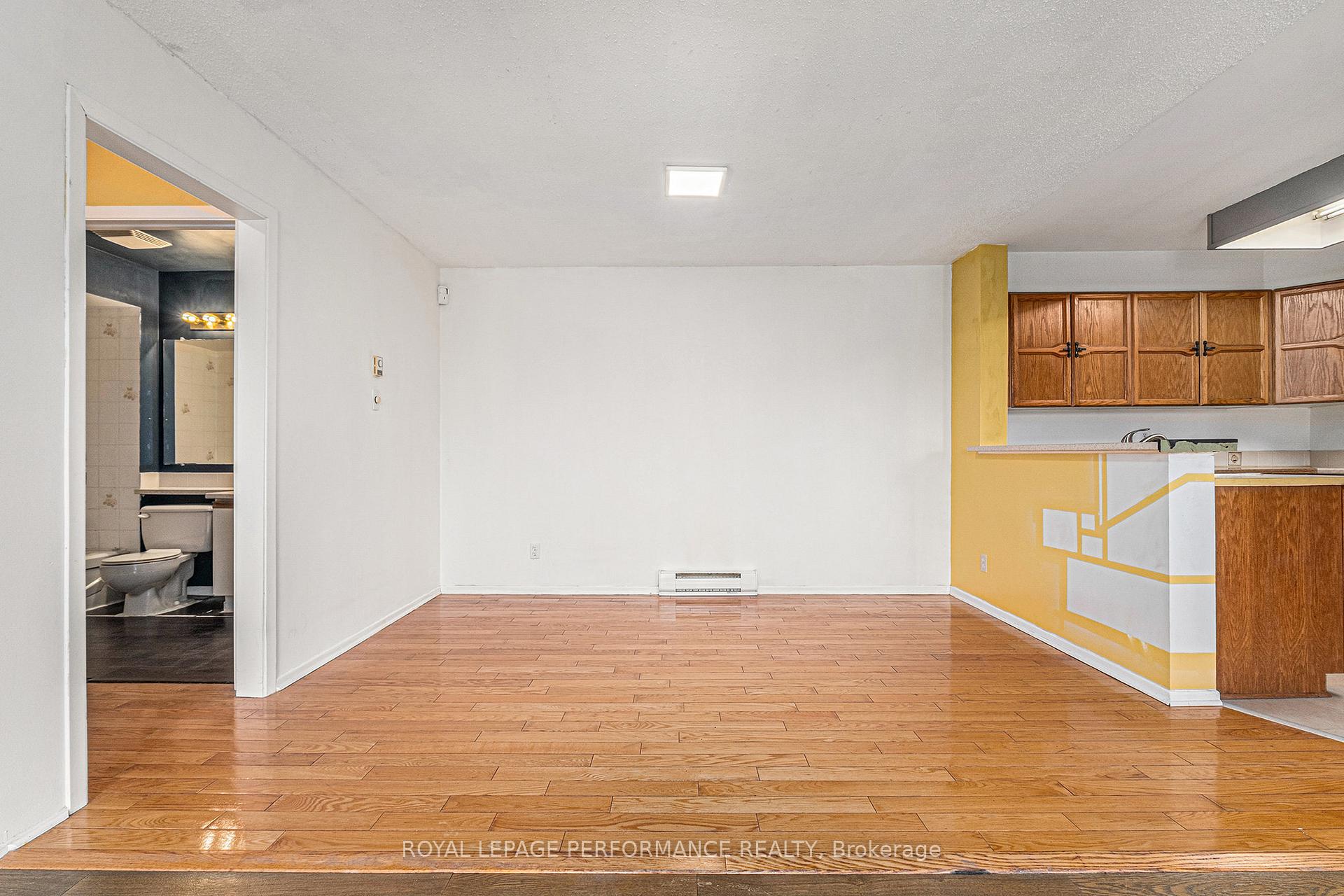 Photo 11 of Unit 205, 535 Canteval Terrace, Ottawa, Fallingbrook/Pineridge — HOMEH
