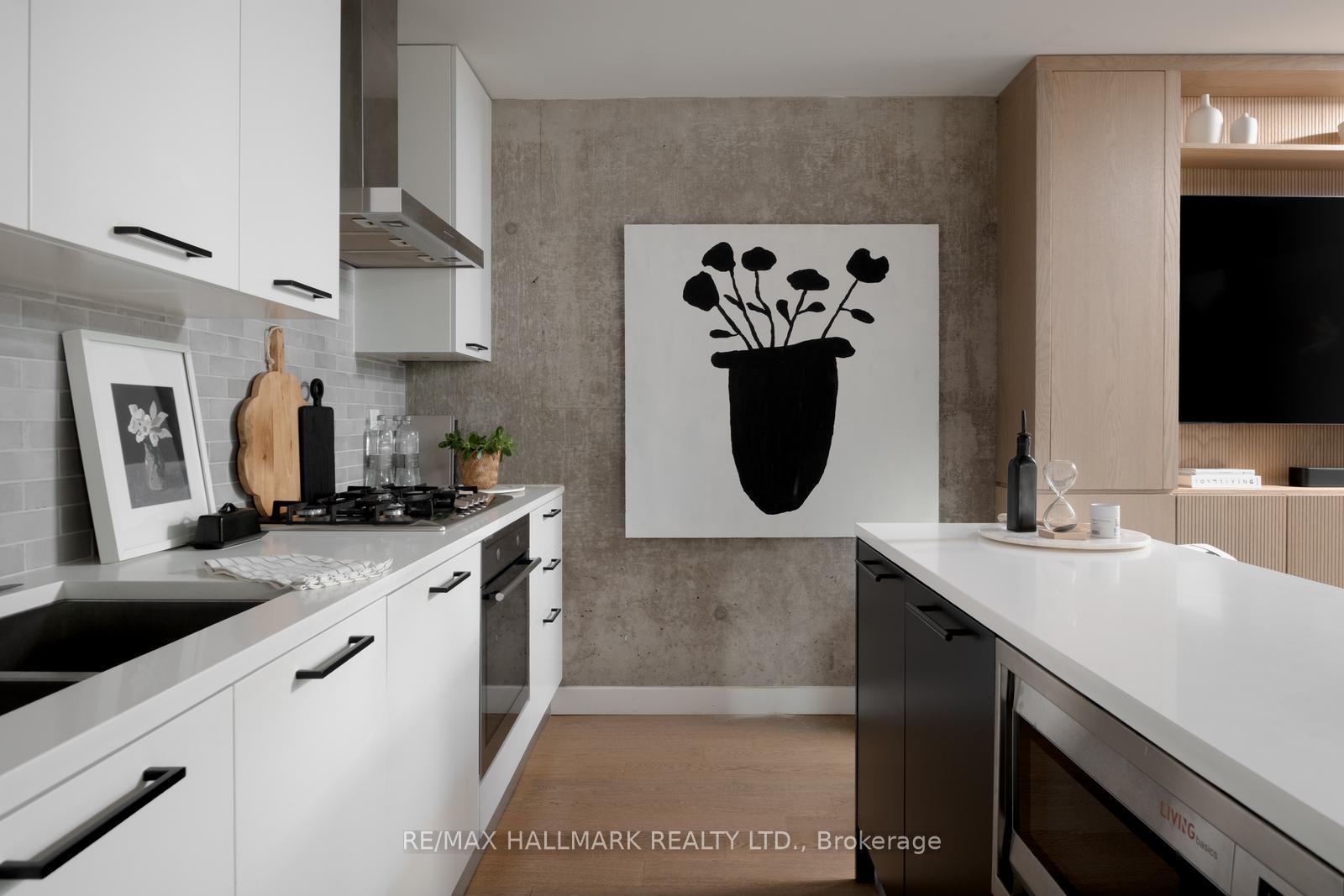 Photo 9 of Unit 607, 90 Broadview Avenue, Toronto, South Riverdale — HOMEH