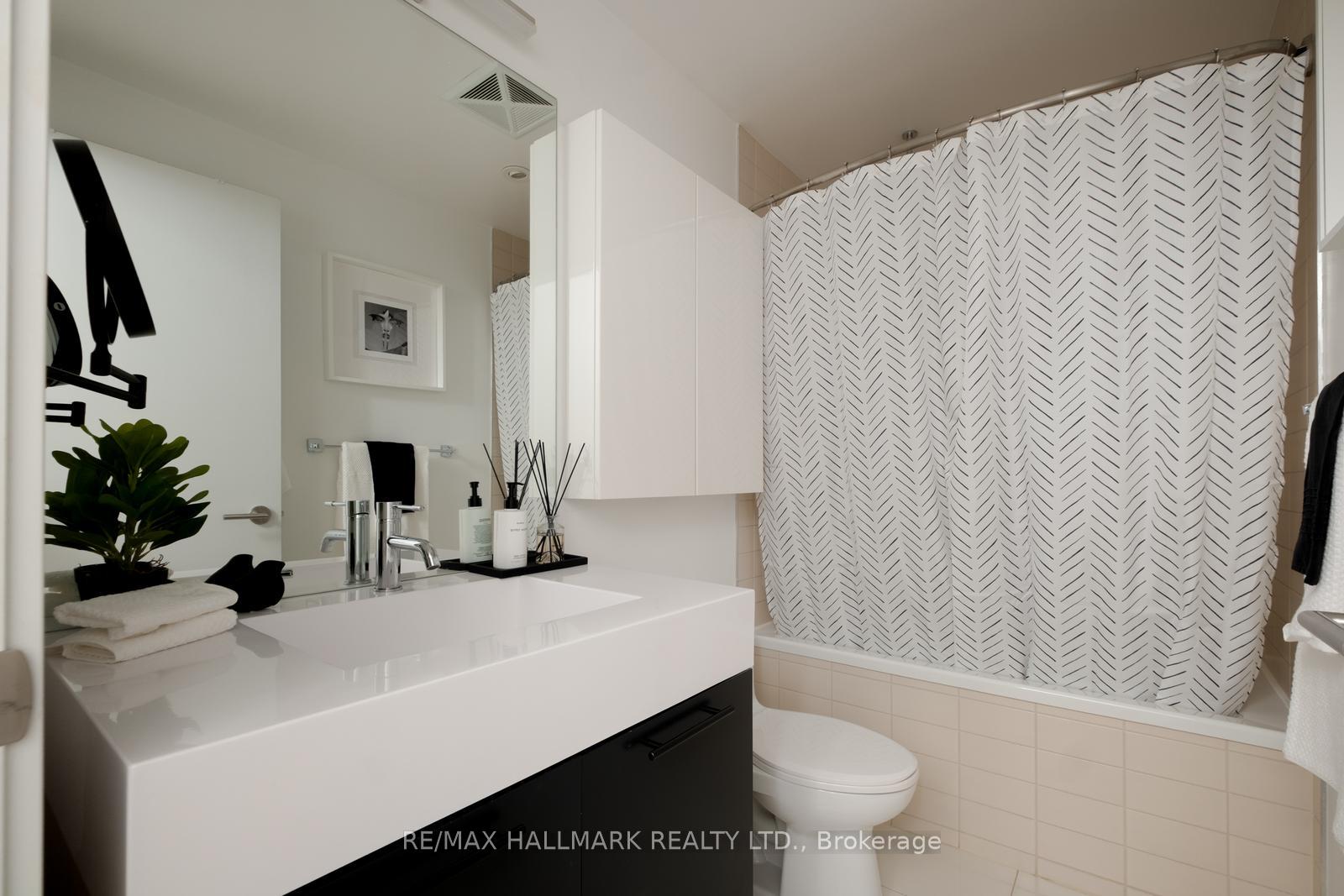 Photo 25 of Unit 607, 90 Broadview Avenue, Toronto, South Riverdale — HOMEH