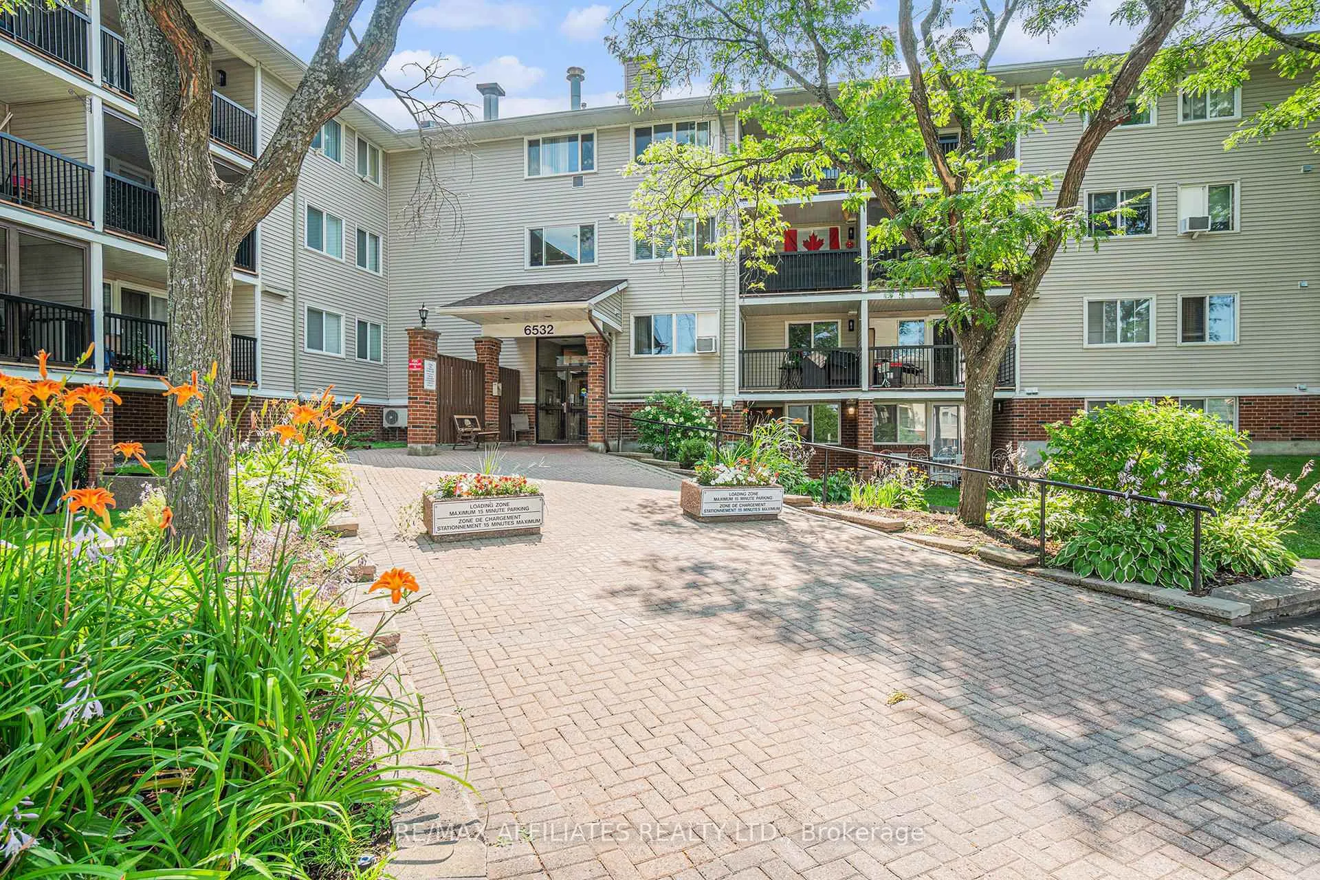Front of Unit 114, 6532 Bilberry Drive