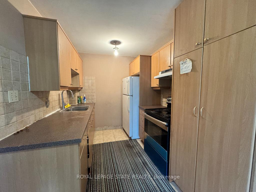 Photo 4 of Unit 10, 914 Mohawk Road E, Hamilton, Lisgar — HOMEH