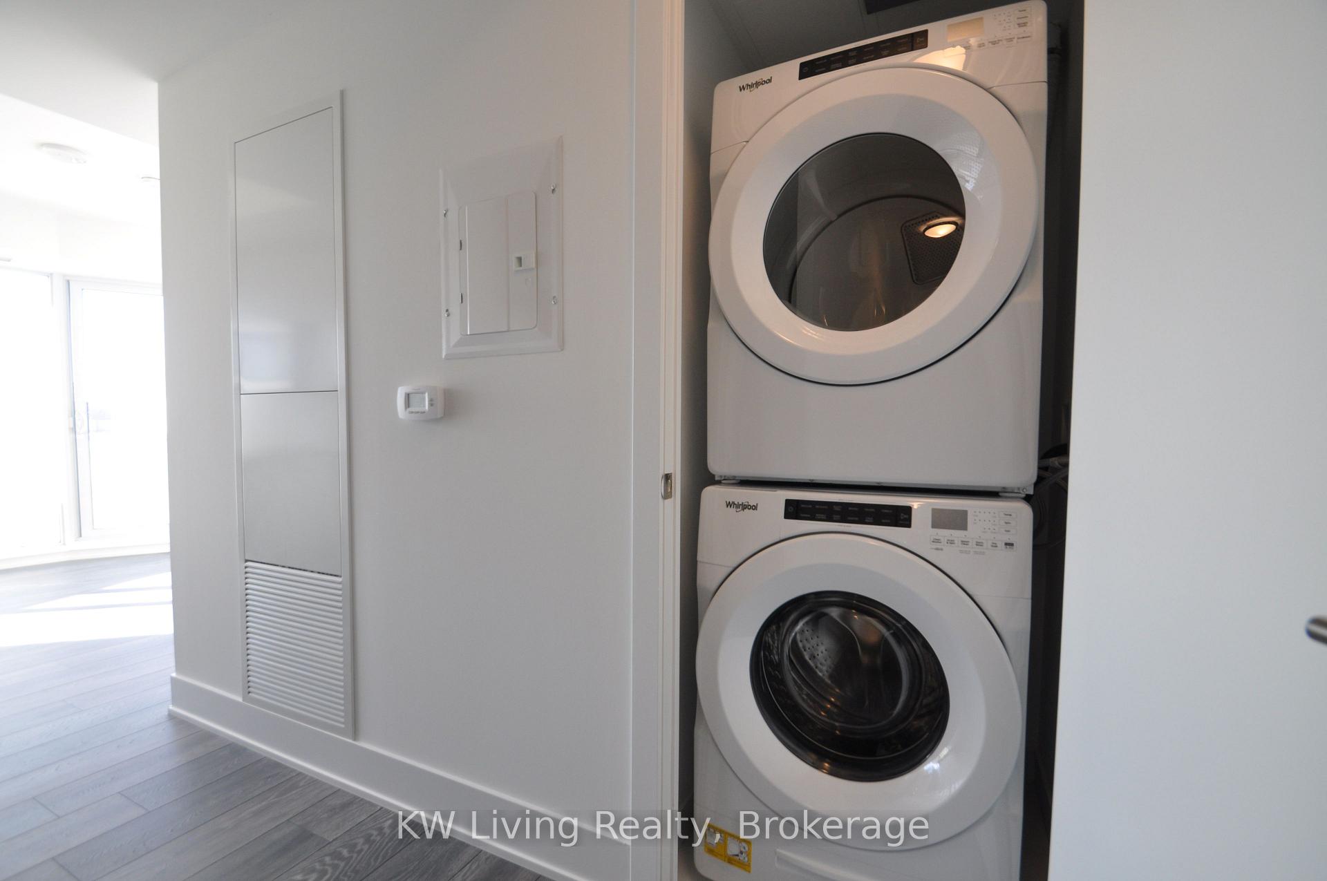Photo 16 of Unit 2105, 403 Church Street, Toronto, Church-Yonge Corridor — HOMEH