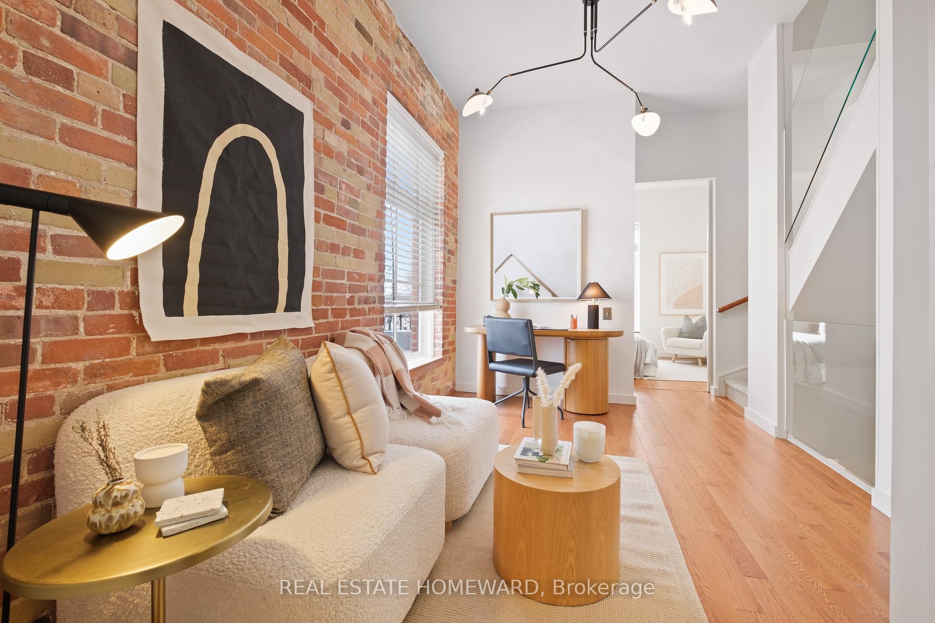 Photo 12 of 27 Old Brewery Lane, Toronto, Regent Park — HOMEH