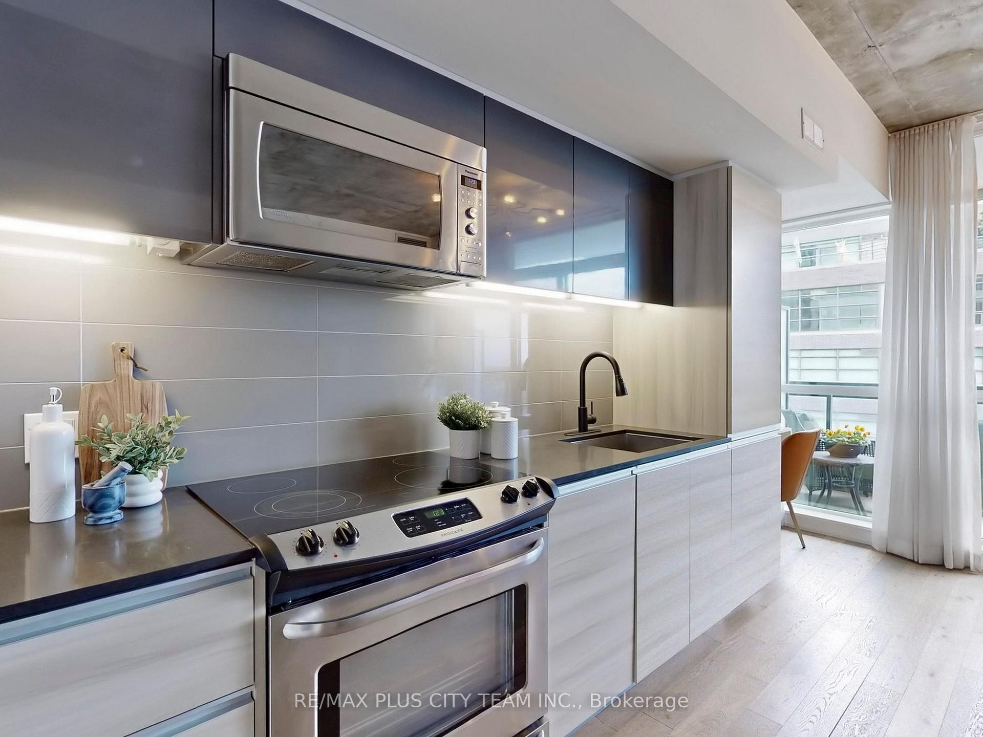 Photo 11 of Unit 813, 1190 Dundas Street E, Toronto, South Riverdale — HOMEH