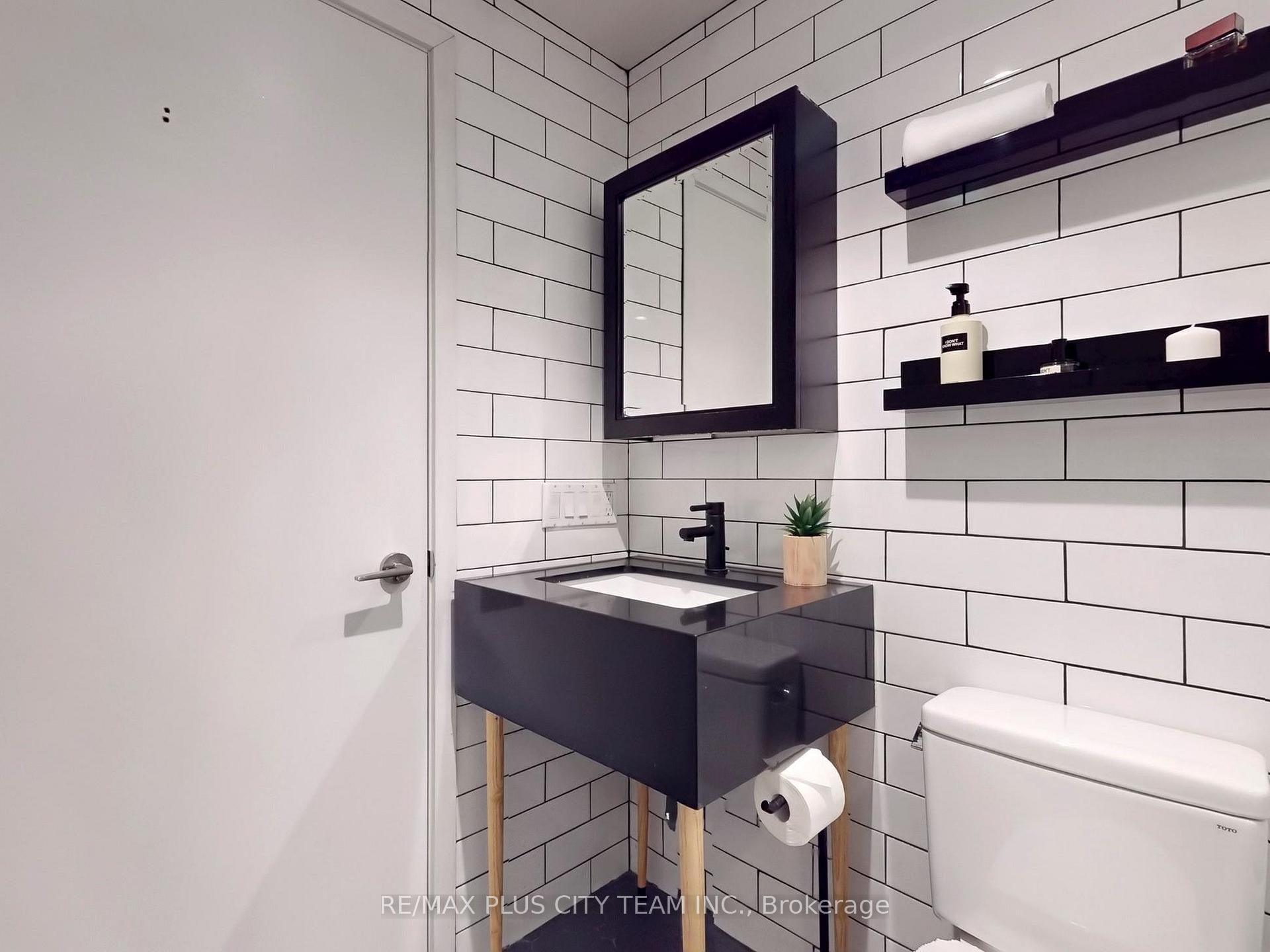 Photo 17 of Unit 813, 1190 Dundas Street E, Toronto, South Riverdale — HOMEH