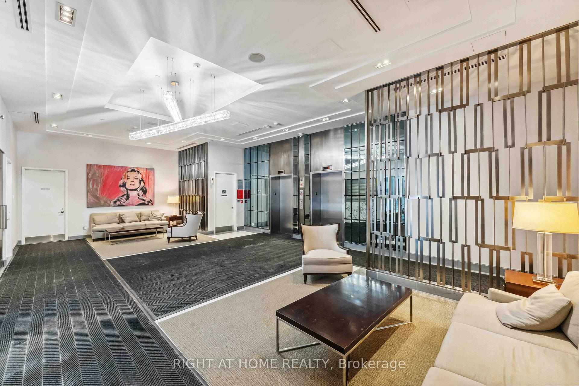 Photo 4 of Unit 1509, 300 Lisgar Street, Ottawa, Ottawa Centre — HOMEH