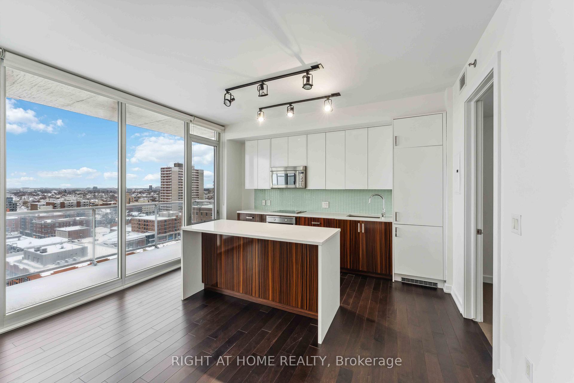 Photo 8 of Unit 1509, 300 Lisgar Street, Ottawa, Ottawa Centre — HOMEH