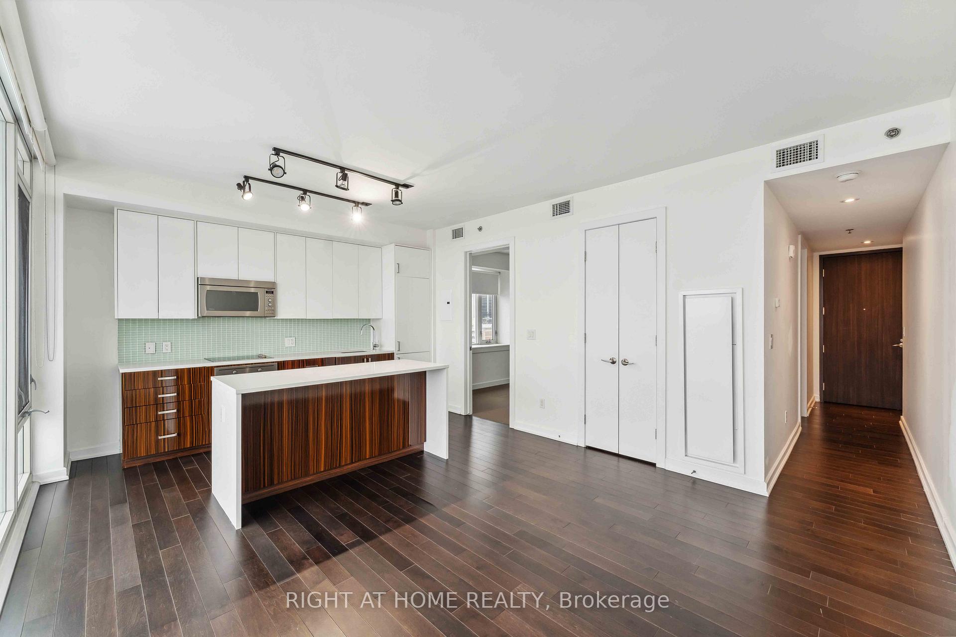 Photo 9 of Unit 1509, 300 Lisgar Street, Ottawa, Ottawa Centre — HOMEH