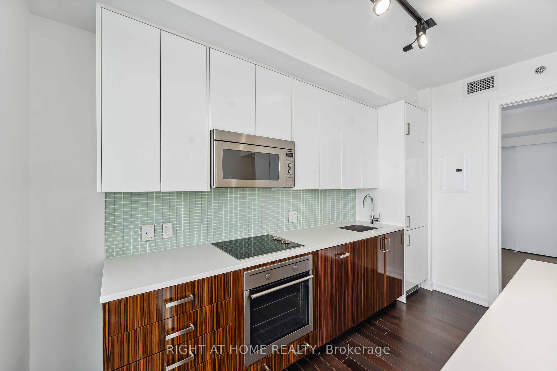 Photo 10 of Unit 1509, 300 Lisgar Street, Ottawa, Ottawa Centre — HOMEH