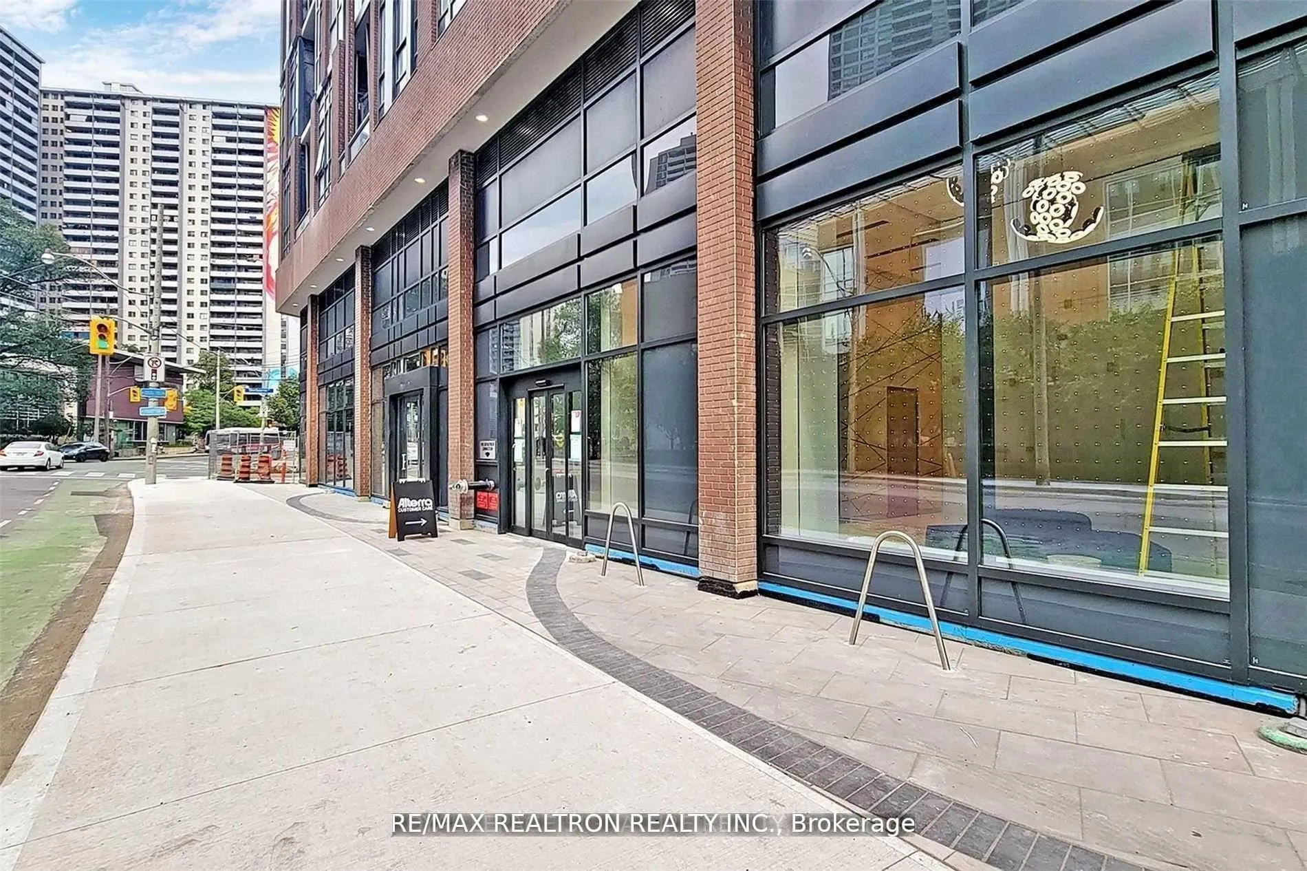 Photo 2 of Unit 407, 159 Wellesley Street E, Toronto, Cabbagetown-South St. James Town — HOMEH